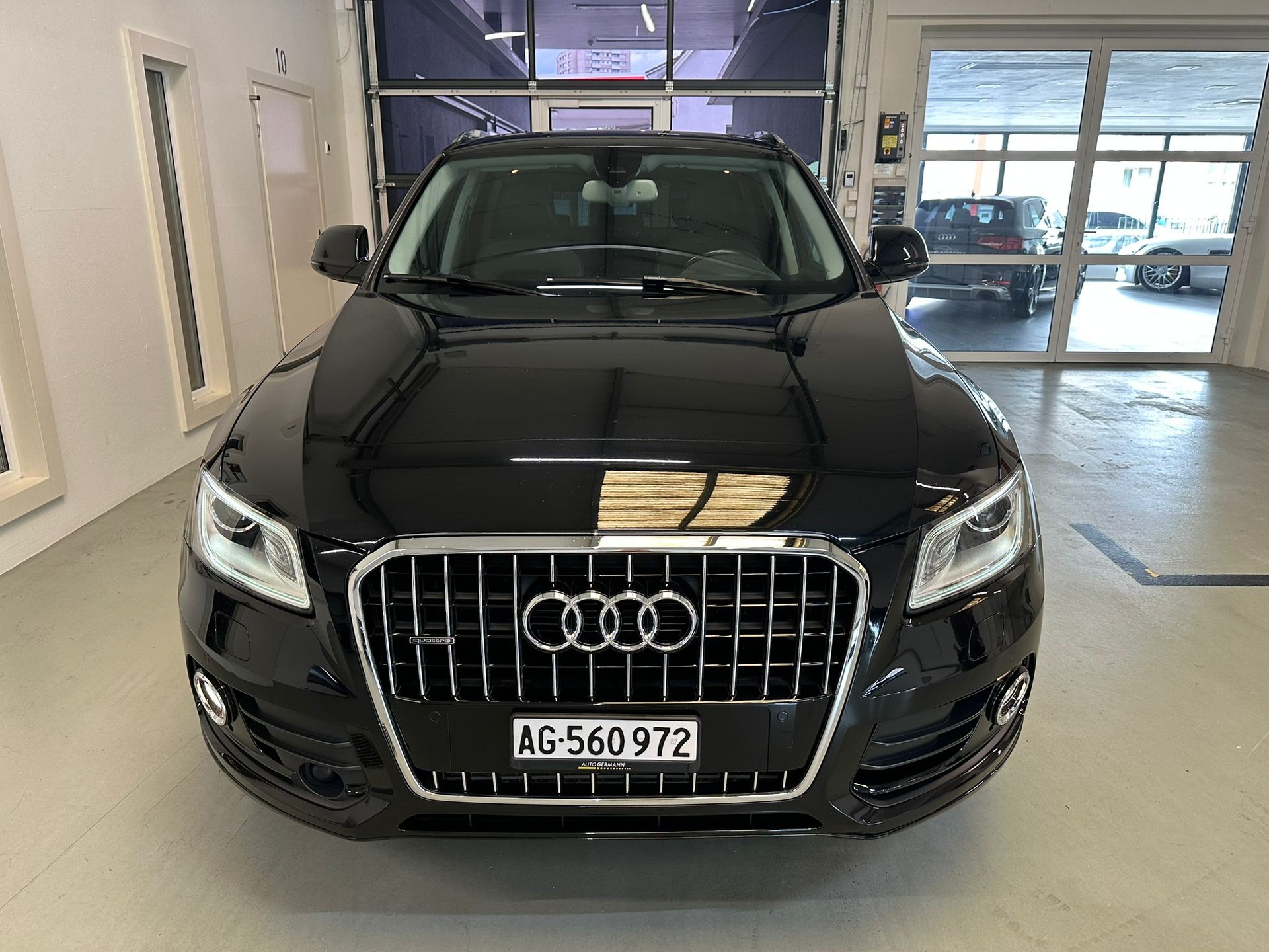AUDI Q5 2.0 TFSI quattro T-Tronic-image-2