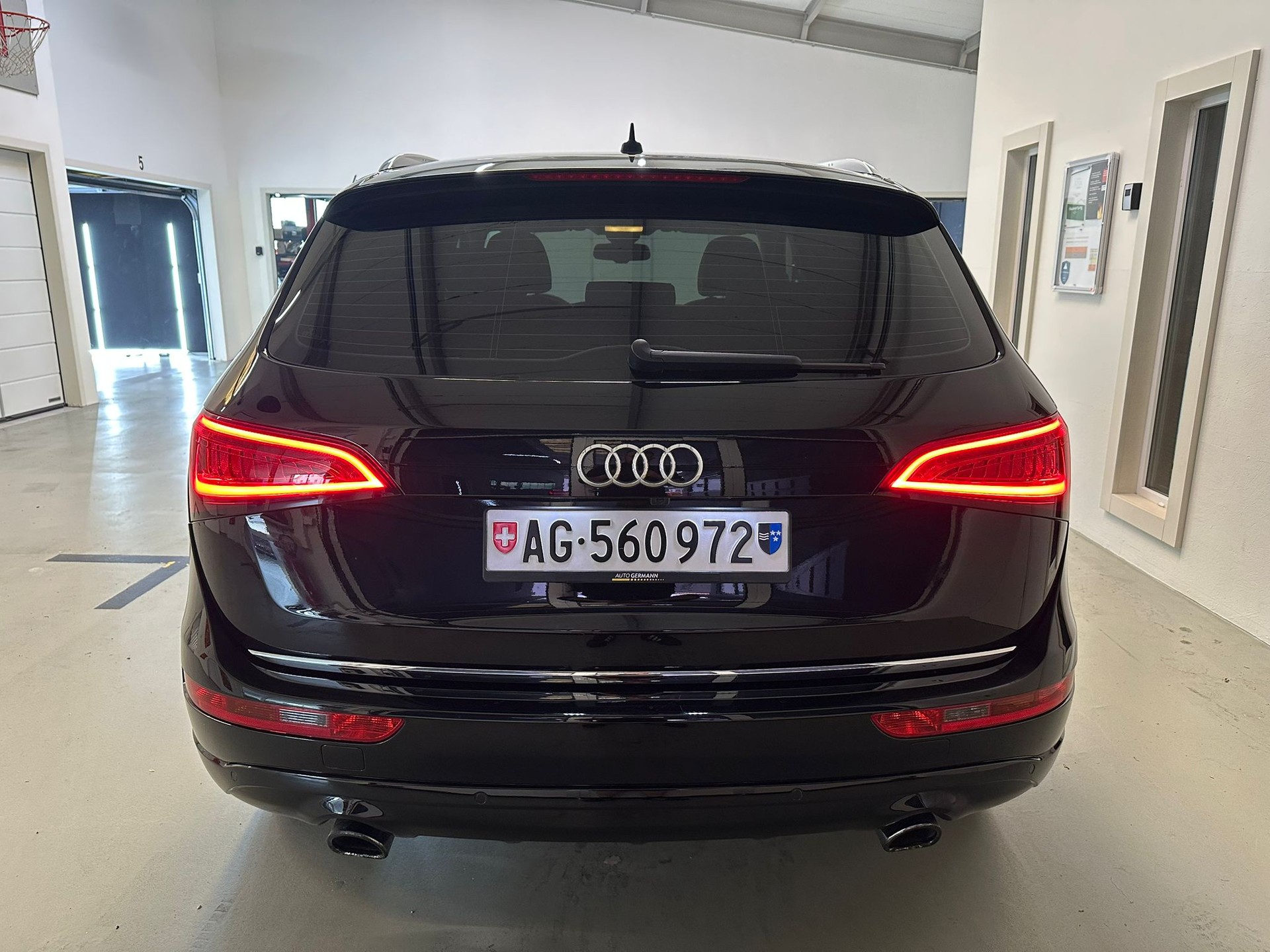 AUDI Q5 2.0 TFSI quattro T-Tronic-image-5
