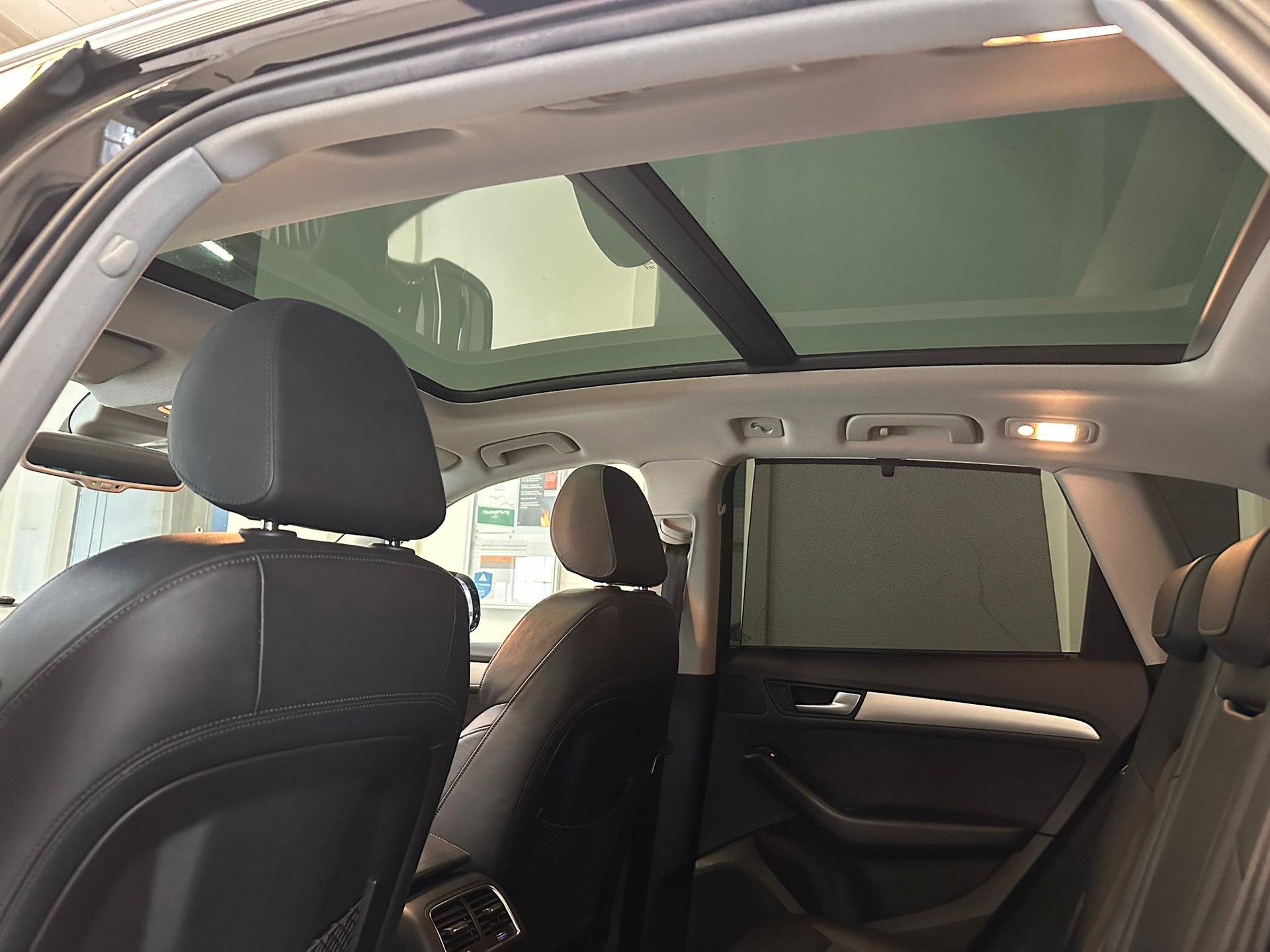 AUDI Q5 2.0 TFSI quattro T-Tronic-image-14