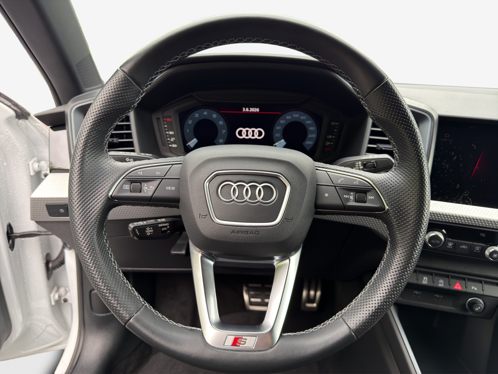 AUDI A1 Sportback 30 TFSI S Line Attraction S-tronic-image-9