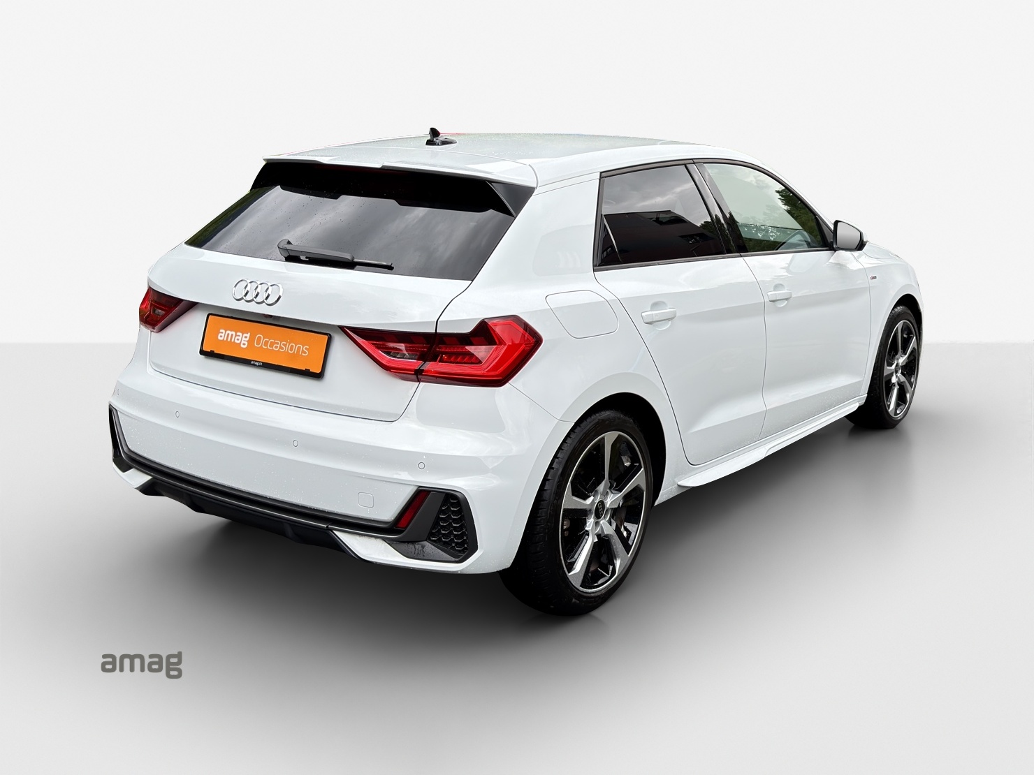 AUDI A1 Sportback 30 TFSI S Line Attraction S-tronic-image-4