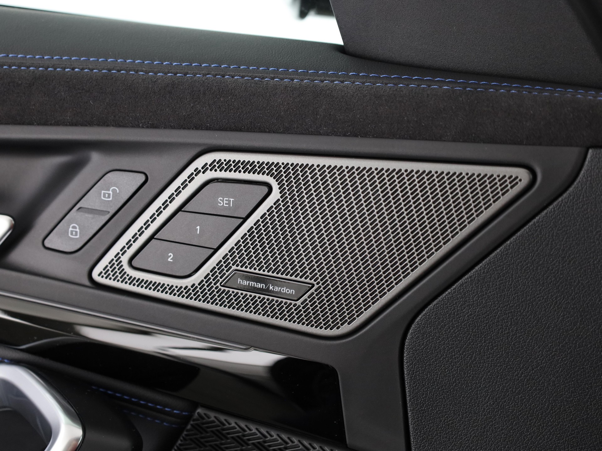 BMW X1 M35i-image-12
