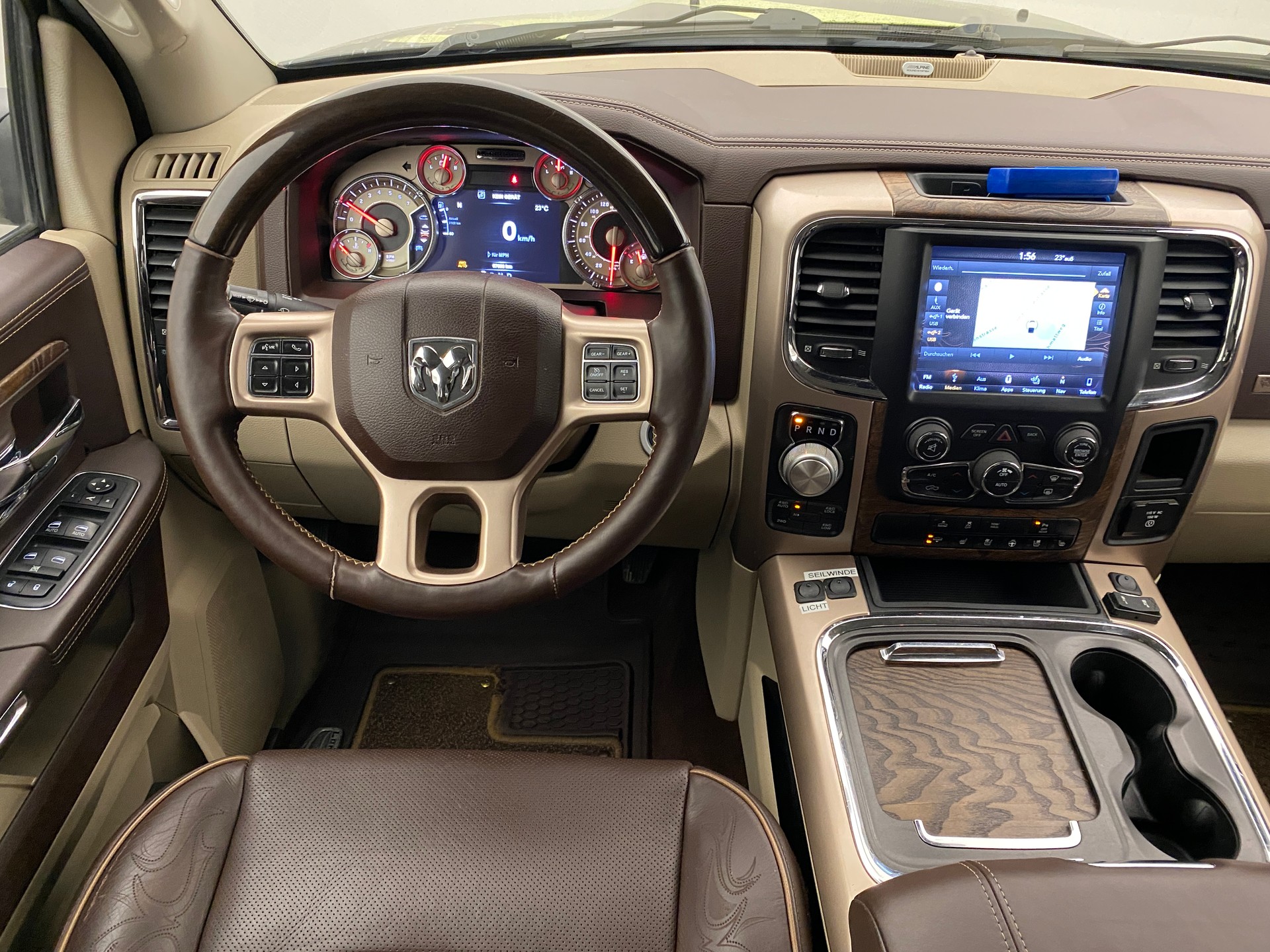 DODGE Ram 1500 5.7 Longhorn Crew Cab-image-6