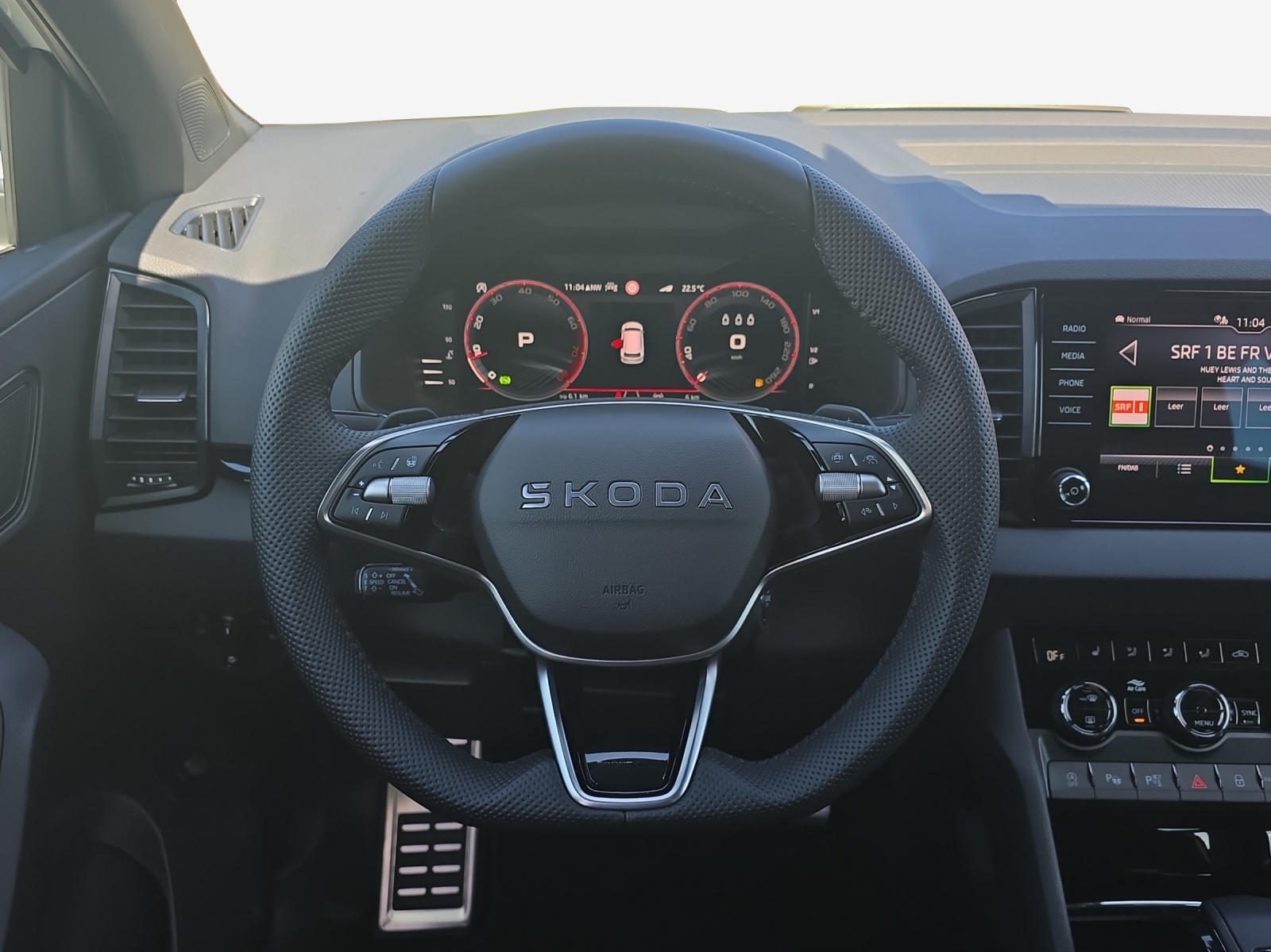 SKODA Karoq 2.0 TSI SportLine 4x4 DSG-image-9