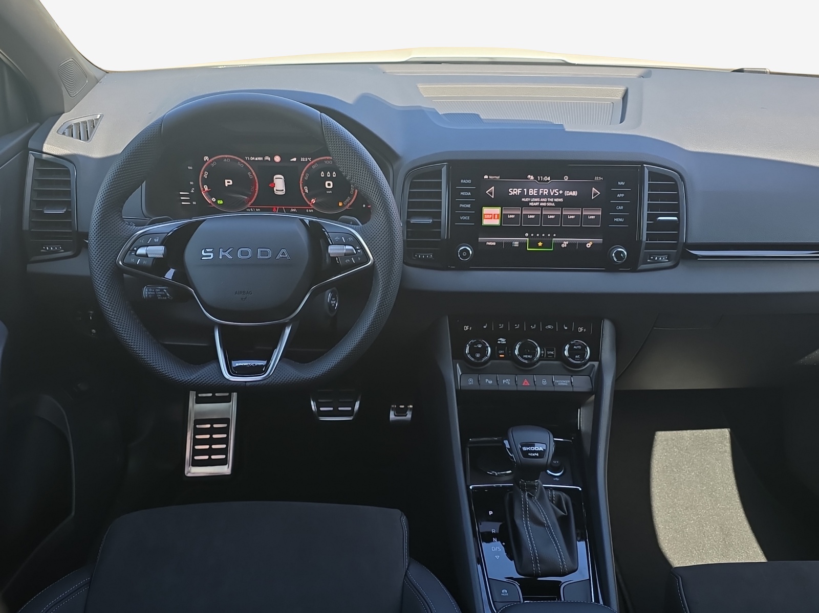 SKODA Karoq 2.0 TSI SportLine 4x4 DSG-image-8