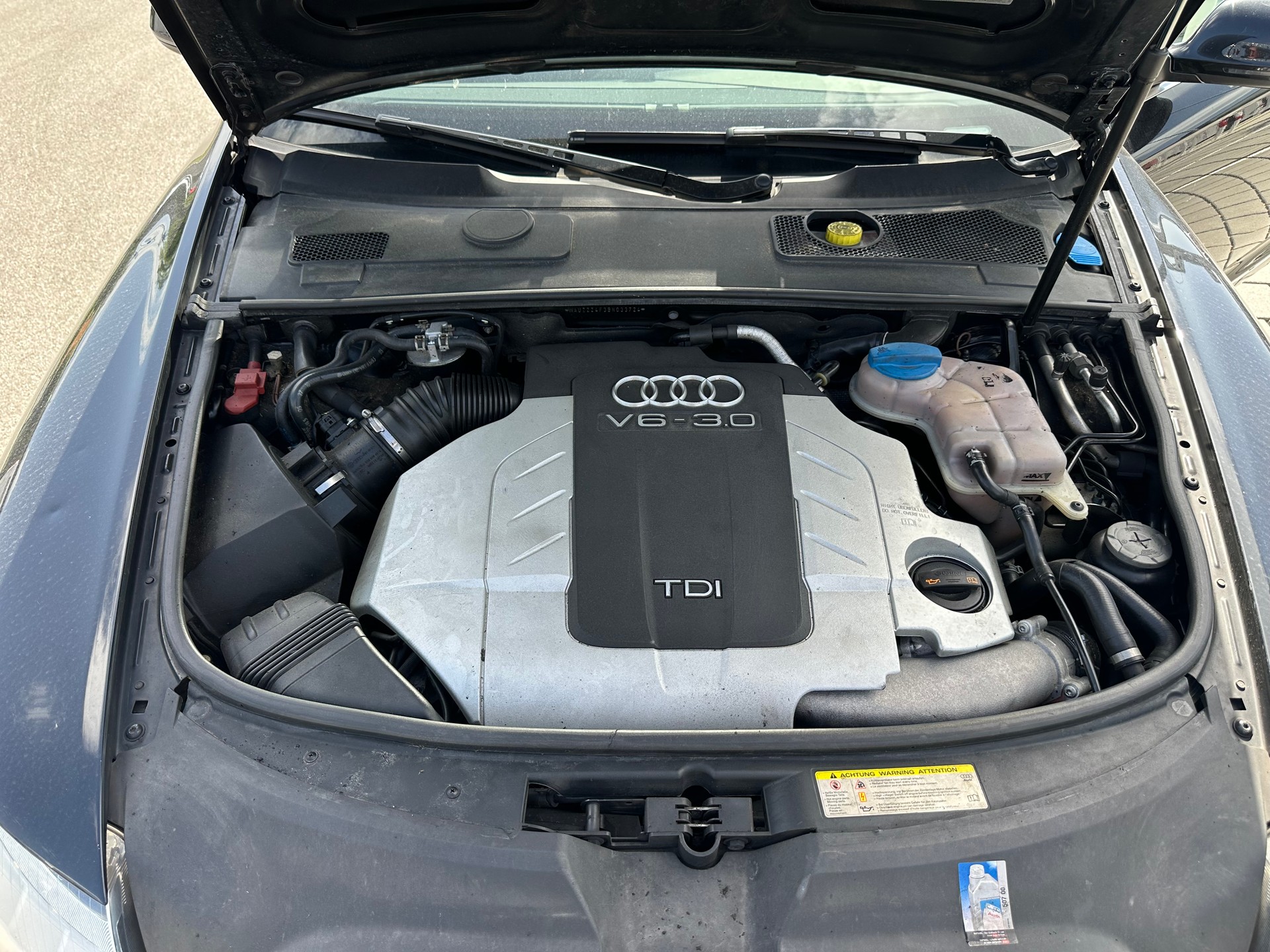AUDI A6 Avant 3.0 V6 TDI quattro tiptronic-image-8