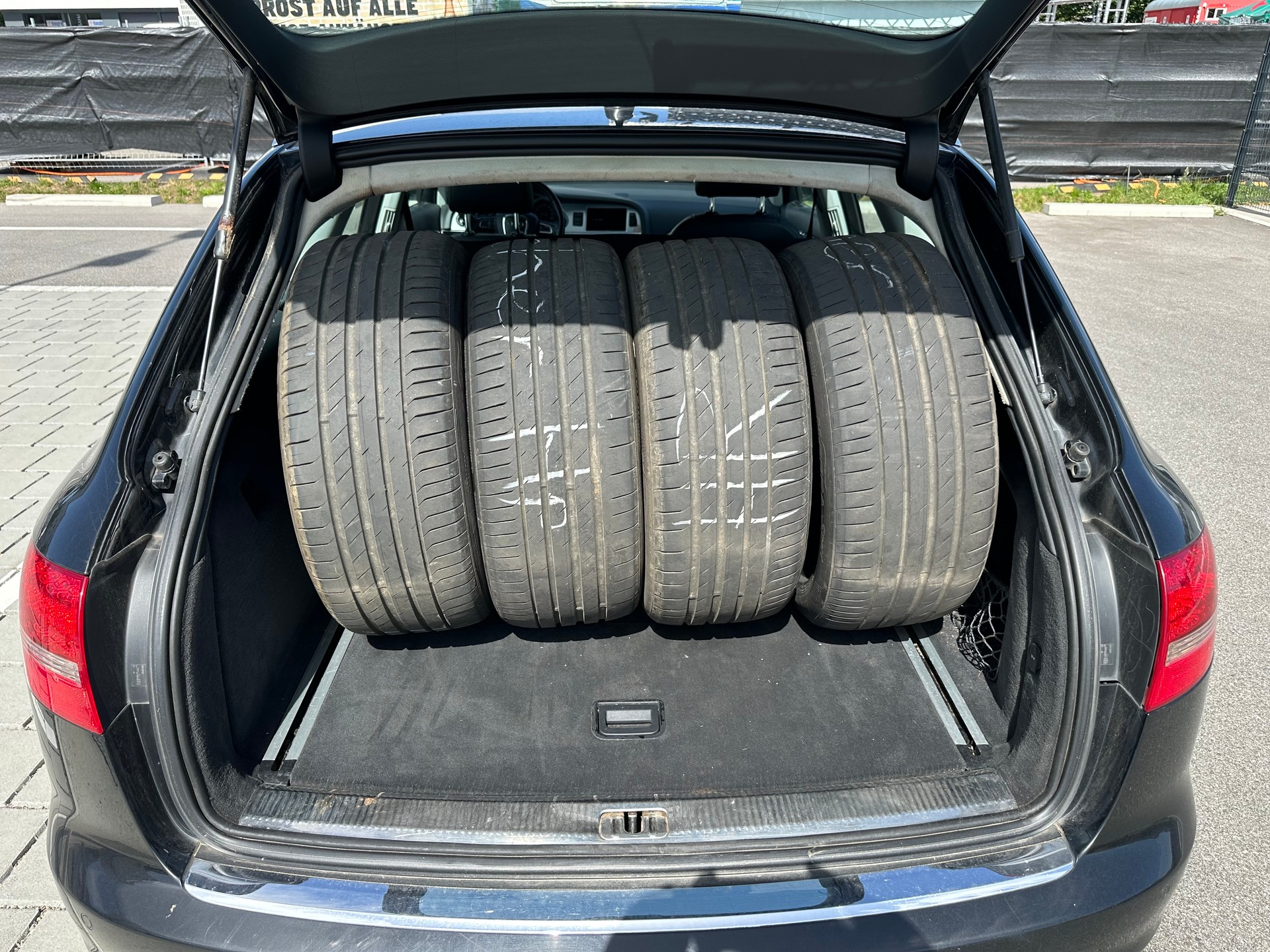 AUDI A6 Avant 3.0 V6 TDI quattro tiptronic-image-7