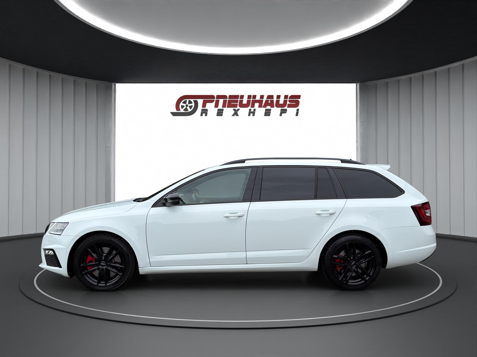 SKODA Octavia Combi 2.0 TSI RS DSG-image-2