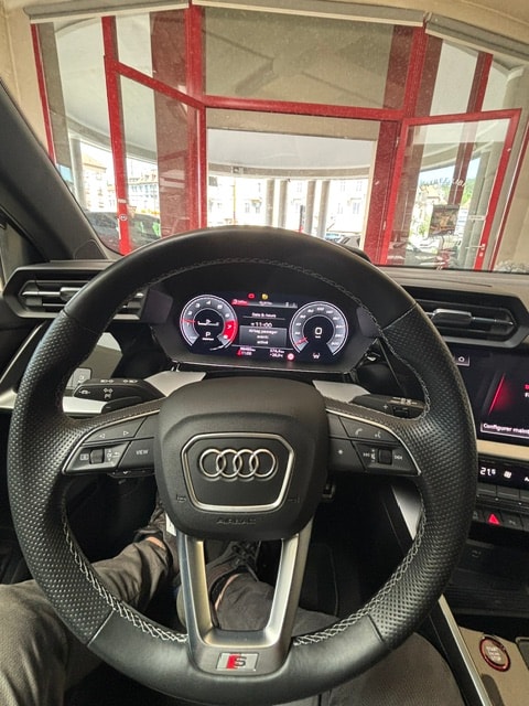 AUDI S3 Sportback 2.0 TFSI quattro S-tronic-image-7