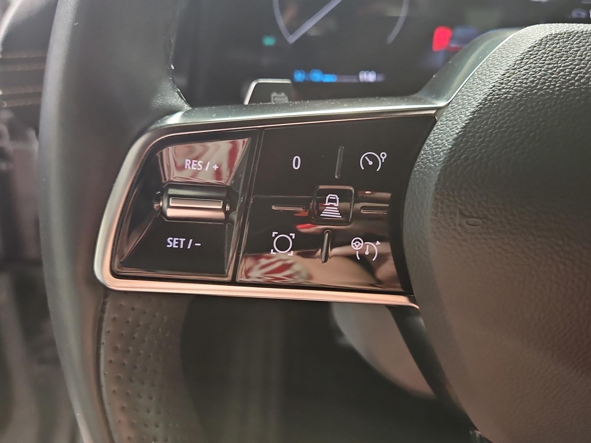 RENAULT Mégane E-TECH EV60 Iconic-image-20