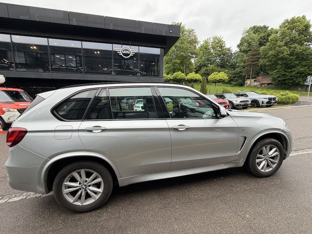 BMW X5 xDrive 30d Steptronic-image-6