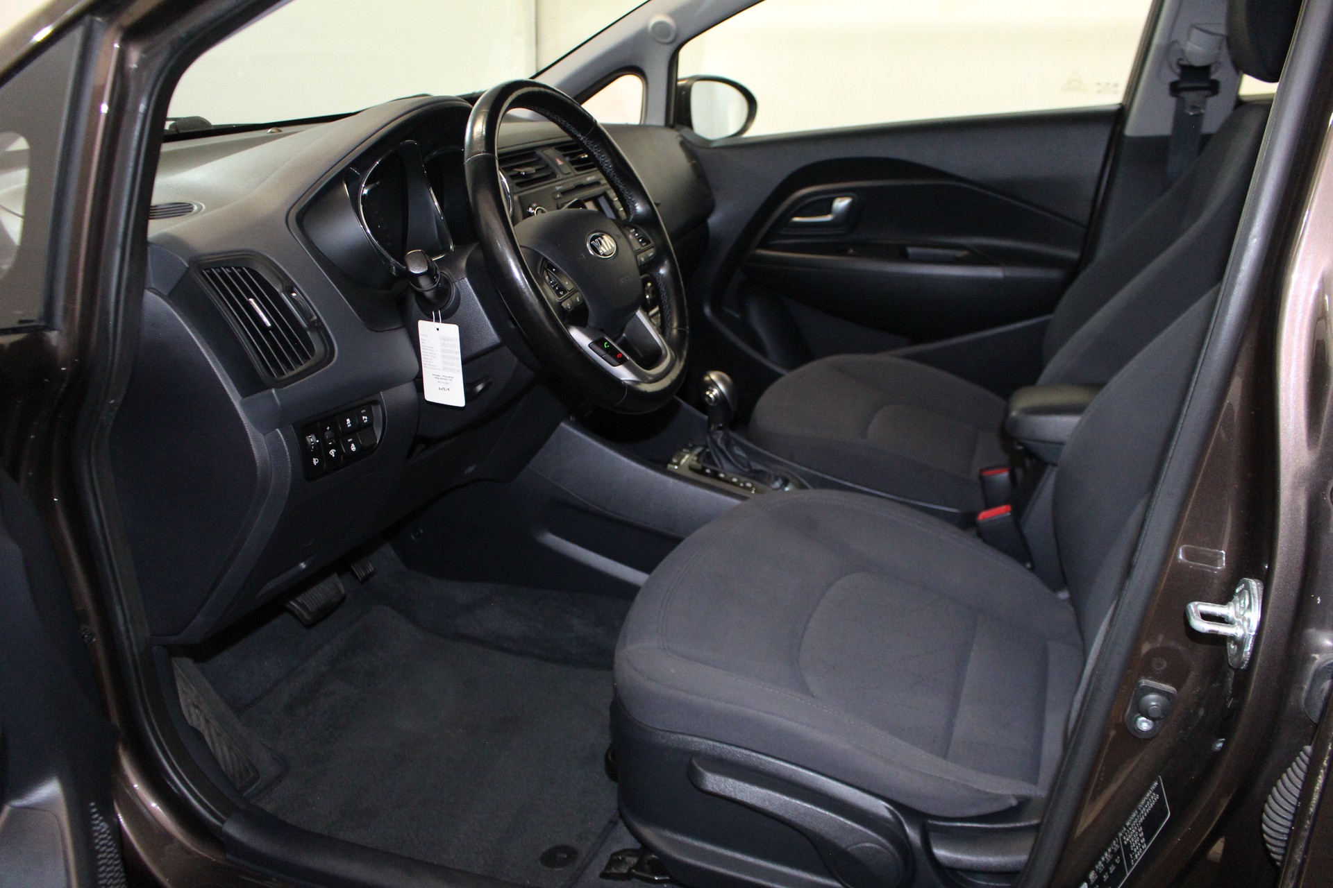 KIA Rio 1.4 CVVT Style-image-6