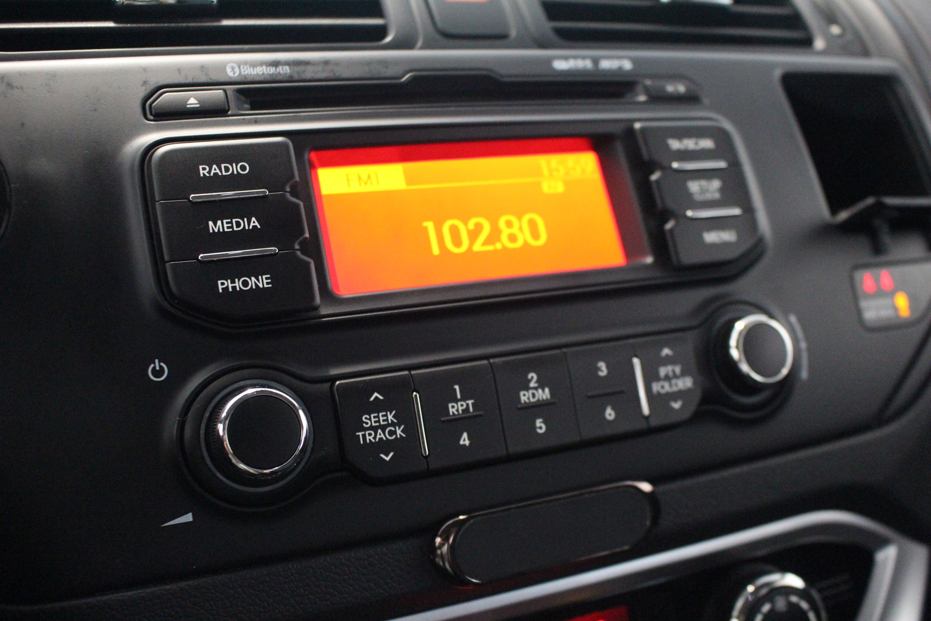 KIA Rio 1.4 CVVT Style-image-13