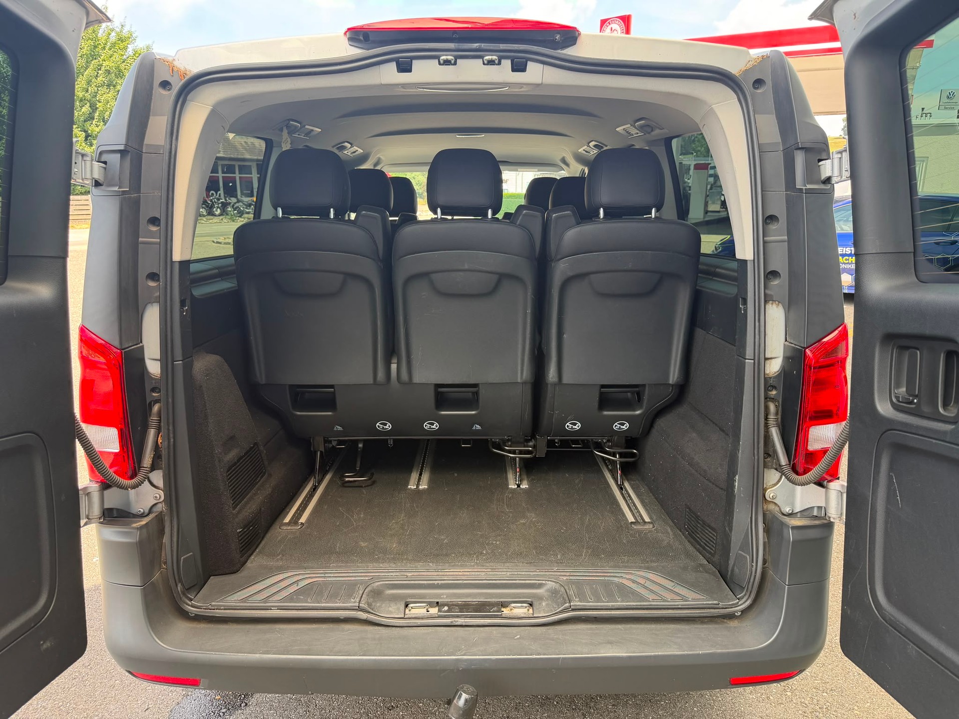 MERCEDES-BENZ VITO Tourer-image-21