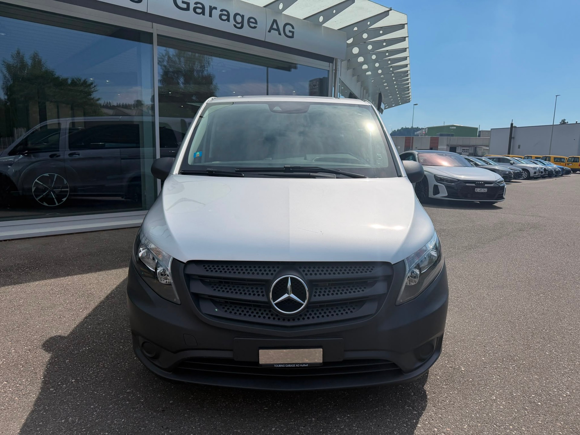 MERCEDES-BENZ VITO Tourer-image-7