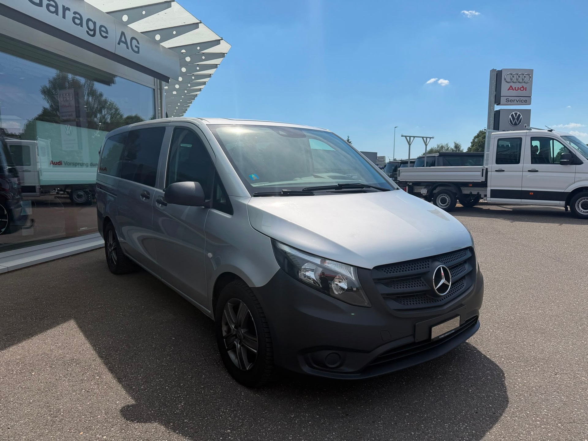MERCEDES-BENZ VITO Tourer-image-6