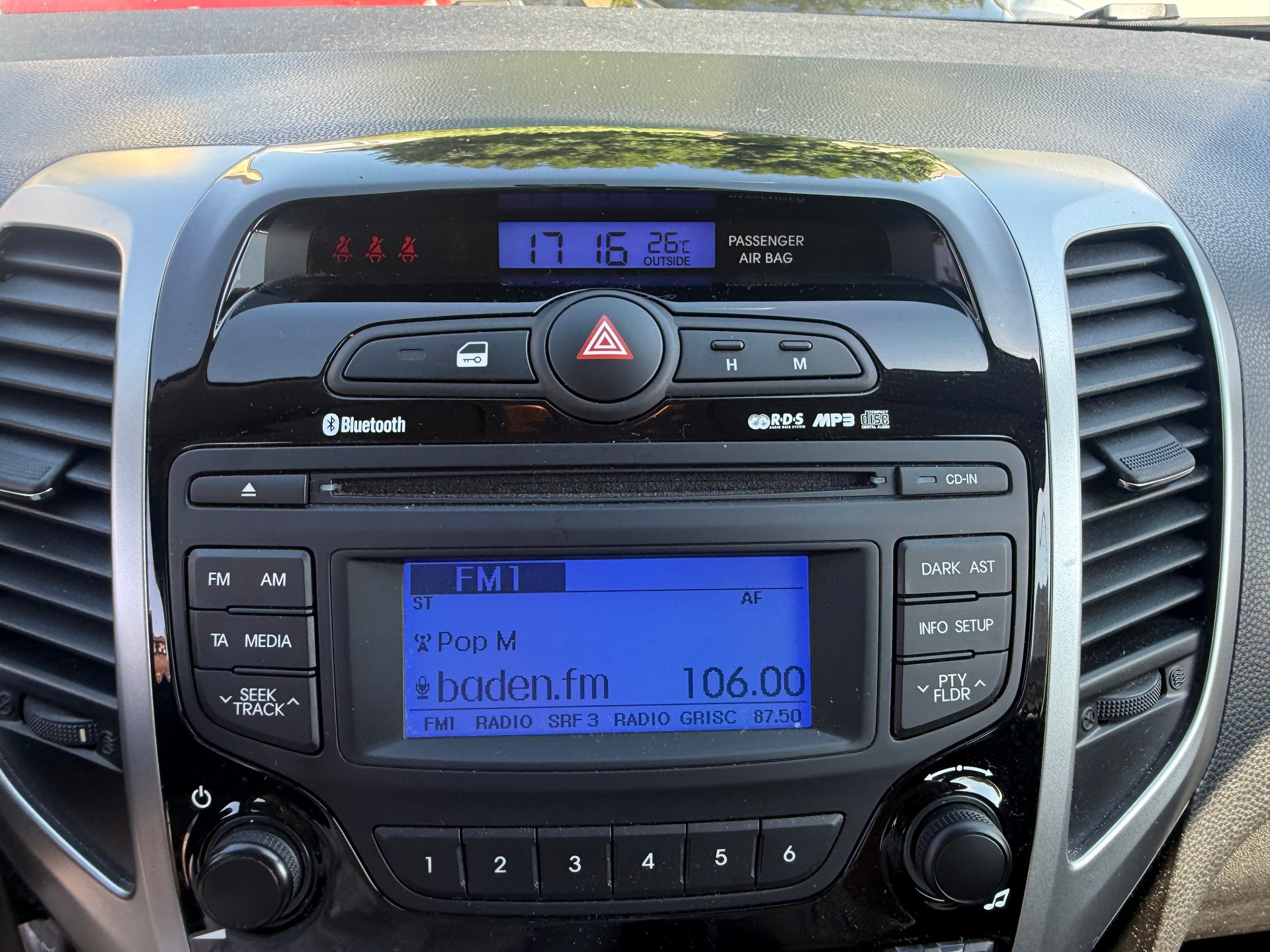 HYUNDAI iX20 1.6 Premium-image-15
