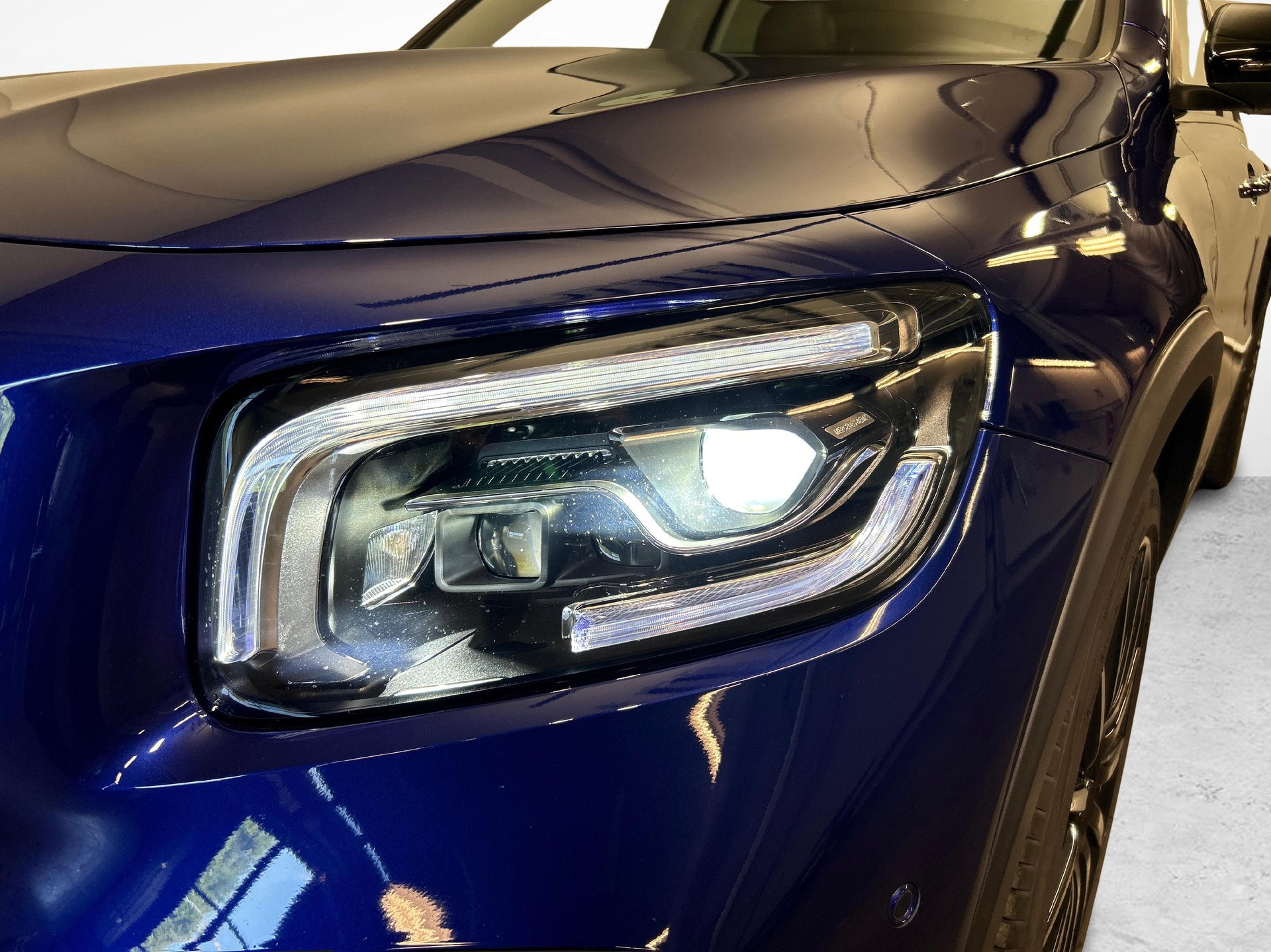 MERCEDES-BENZ GLB 250 AMG Line 4matic-image-16
