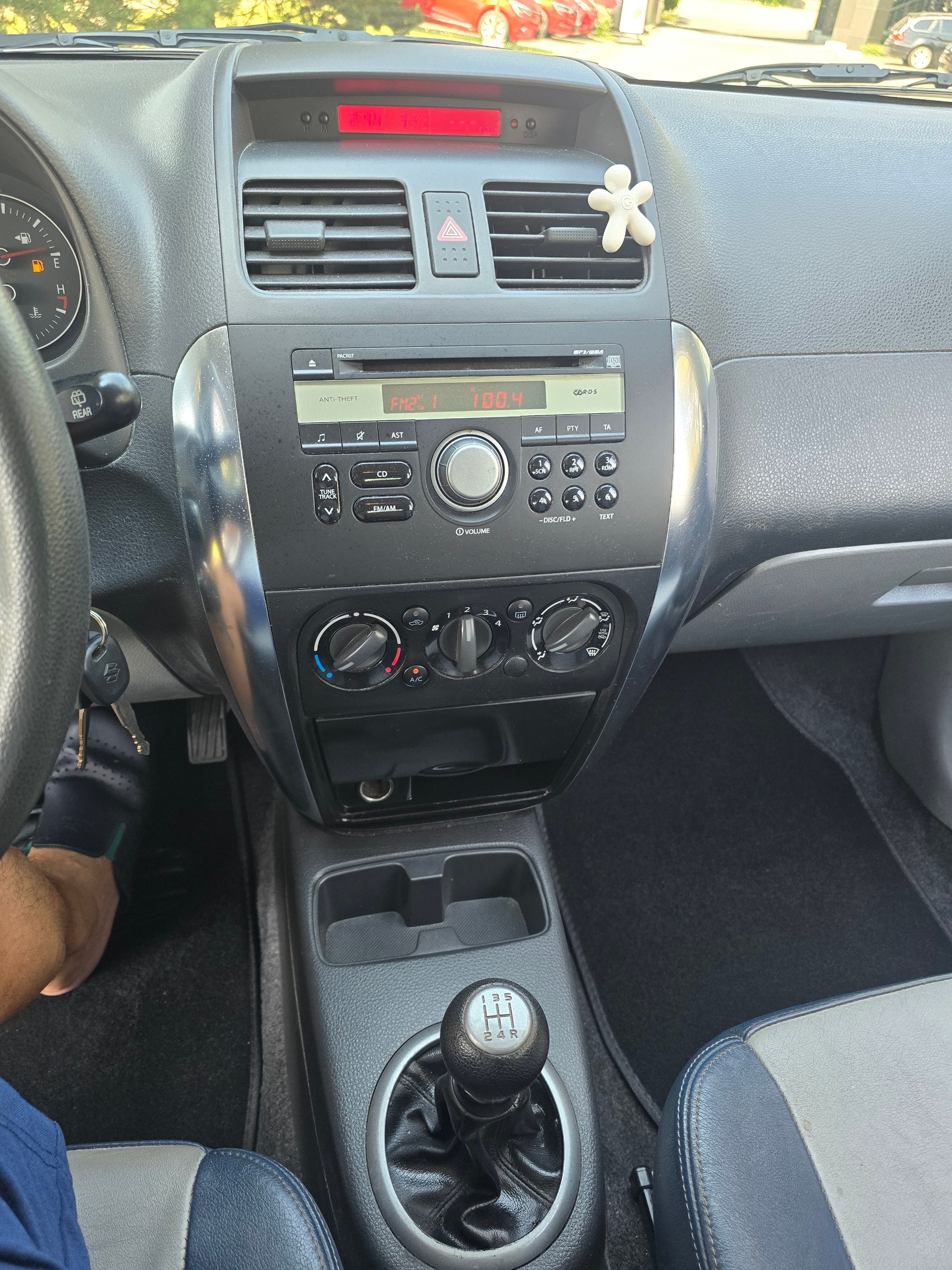 SUZUKI SX4 1.6 16V GL Top 4WD-image-10