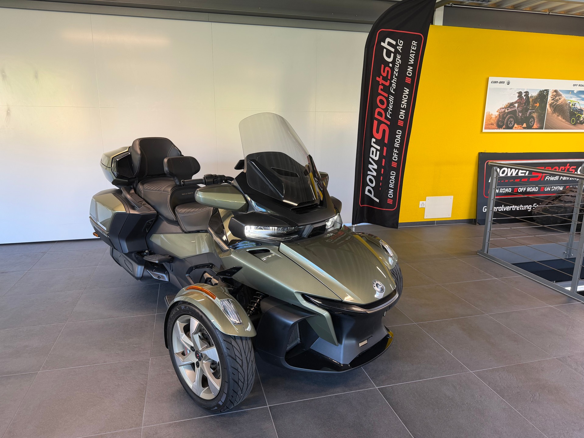 CAN-AM Spyder RT-LTD Sea Sky Edition SE6-image-13