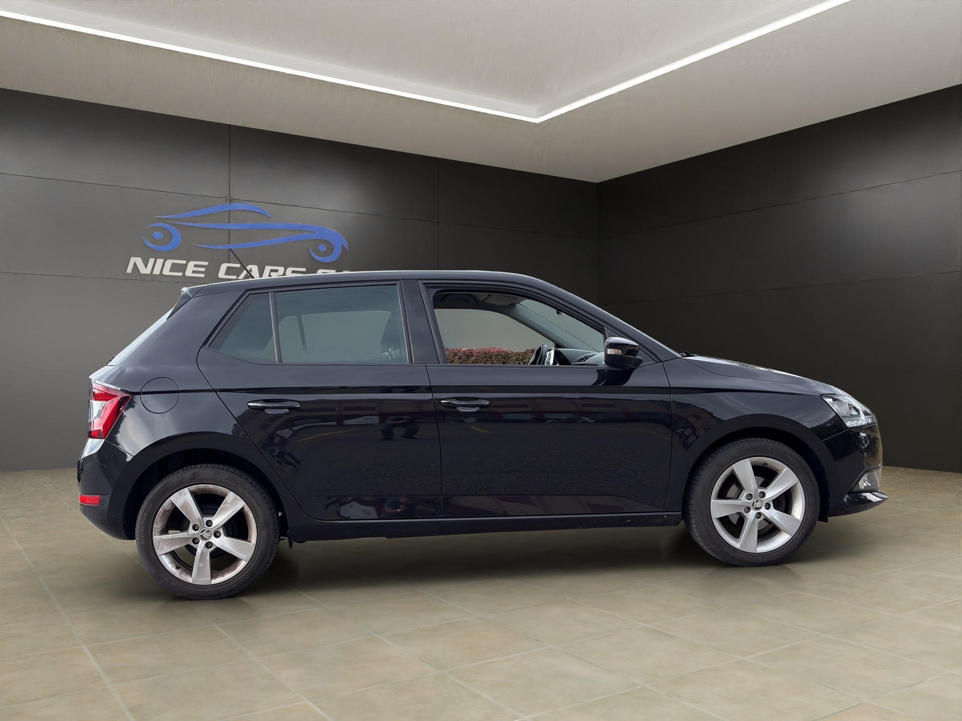 SKODA Fabia 1.0 TSI Ambition-image-5
