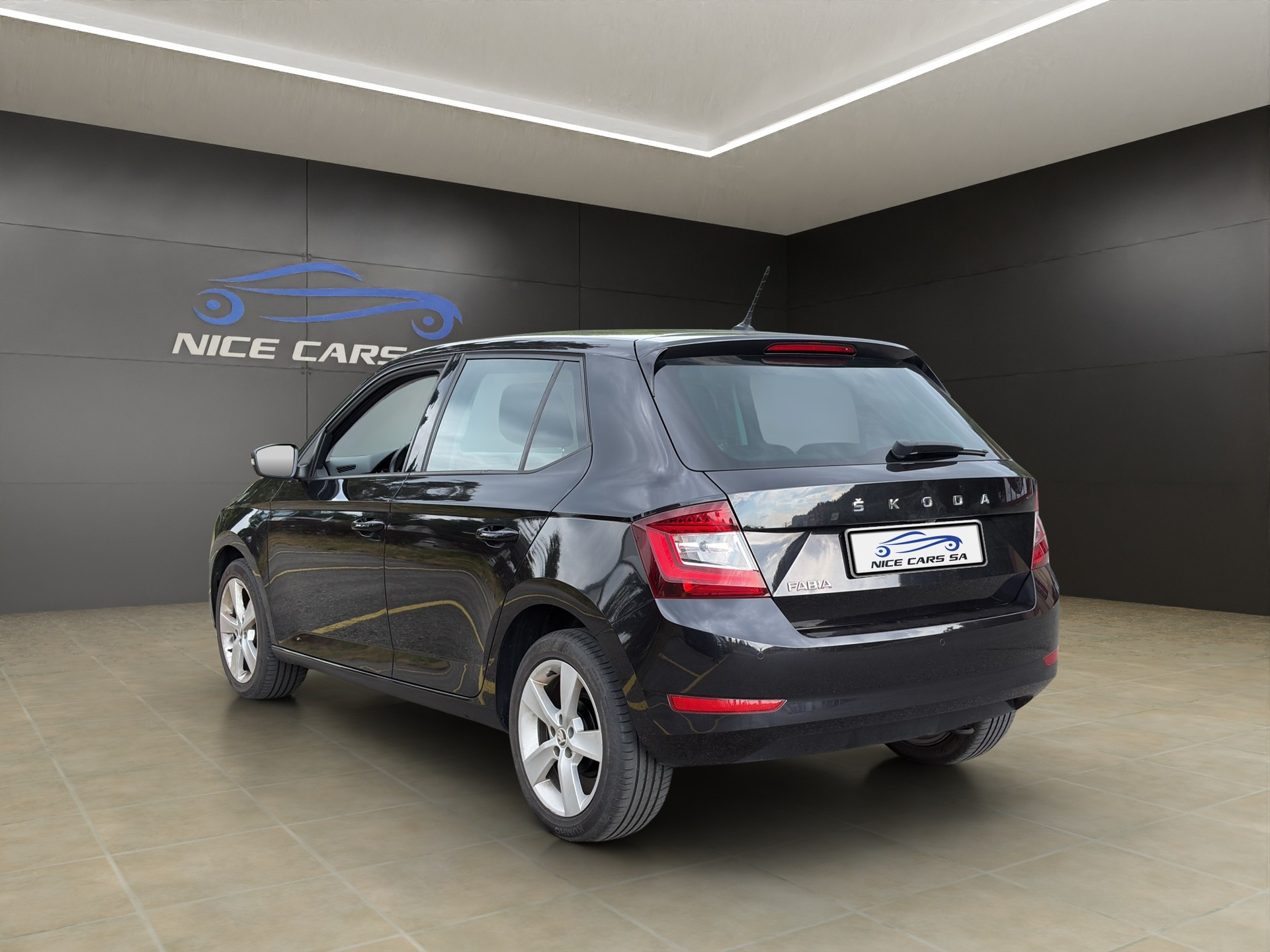 SKODA Fabia 1.0 TSI Ambition-image-6