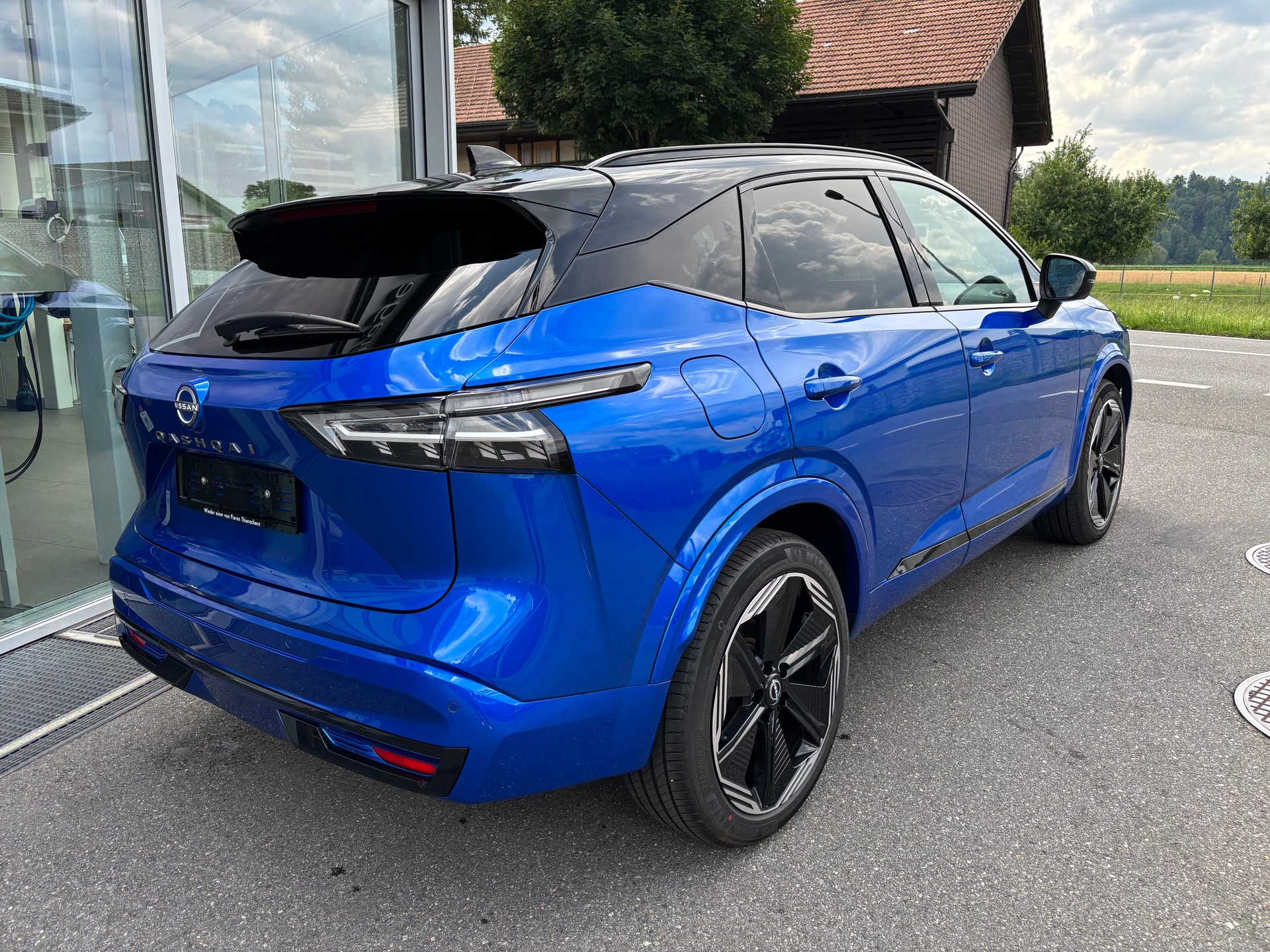 NISSAN Qashqai 1.3 MHEV N-Design 4x4-image-3