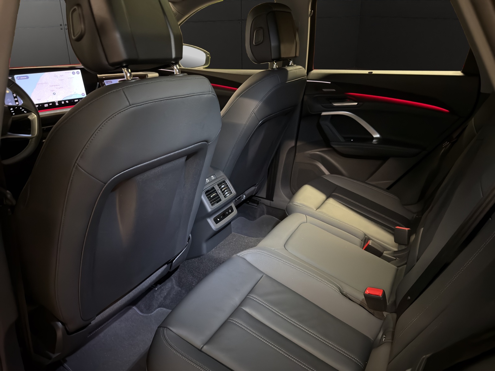 AUDI Q5 TFSI quatto 150 kW S-tronic-showroom-element-1