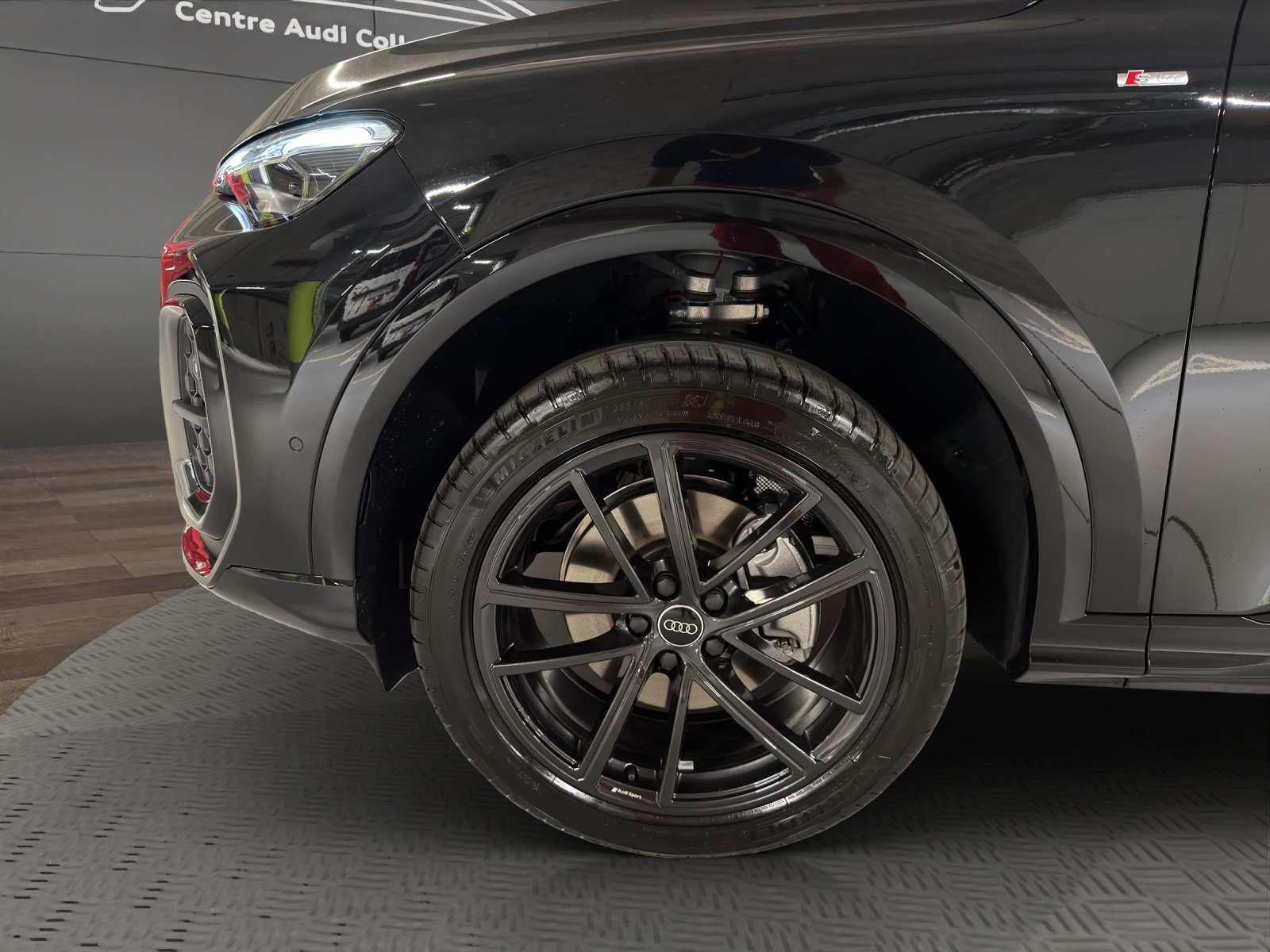 AUDI Q5 TFSI quatto 150 kW S-tronic-showroom-element-2
