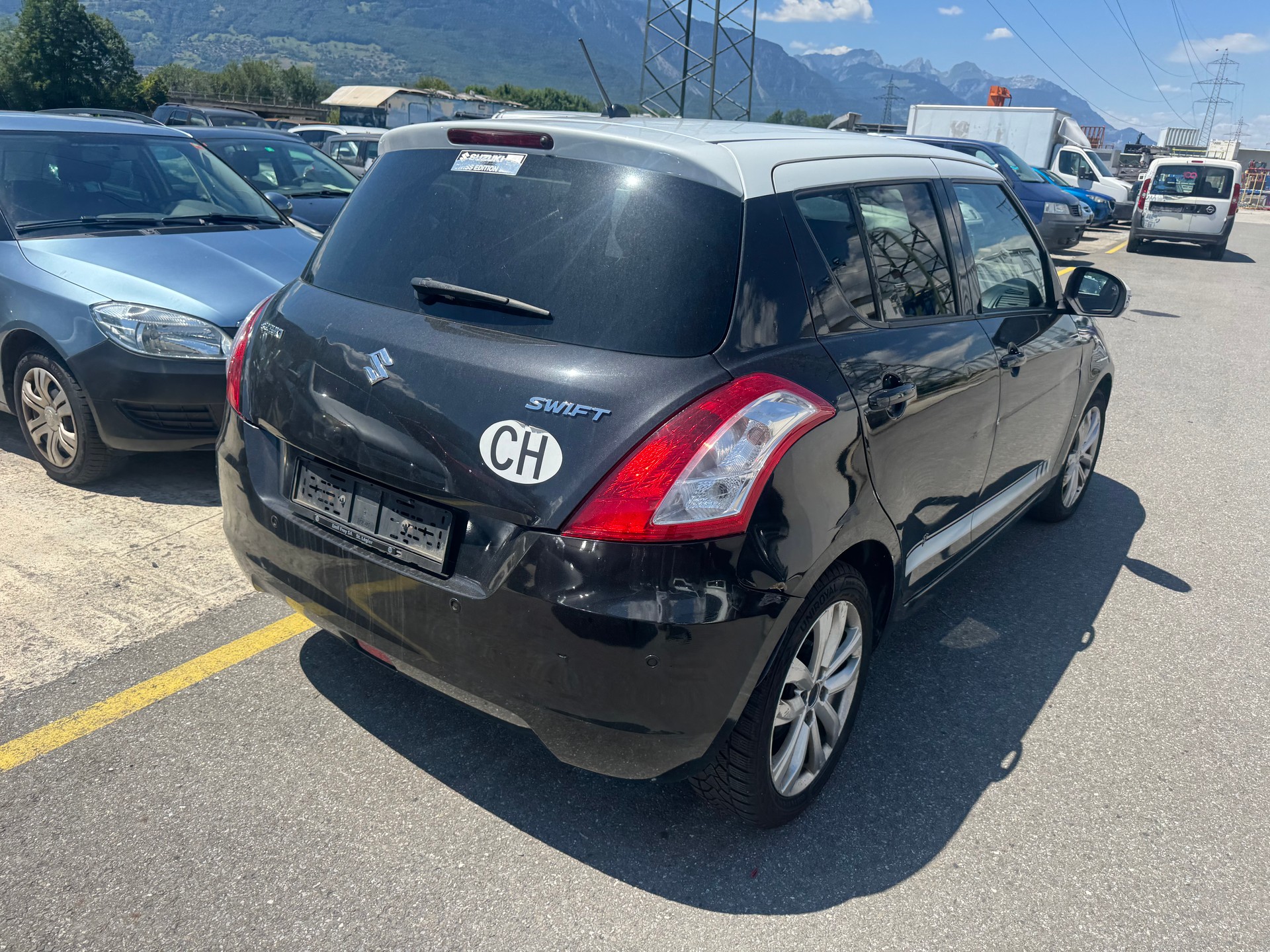 SUZUKI Swift 1.2i 16V GL Automatic-image-2