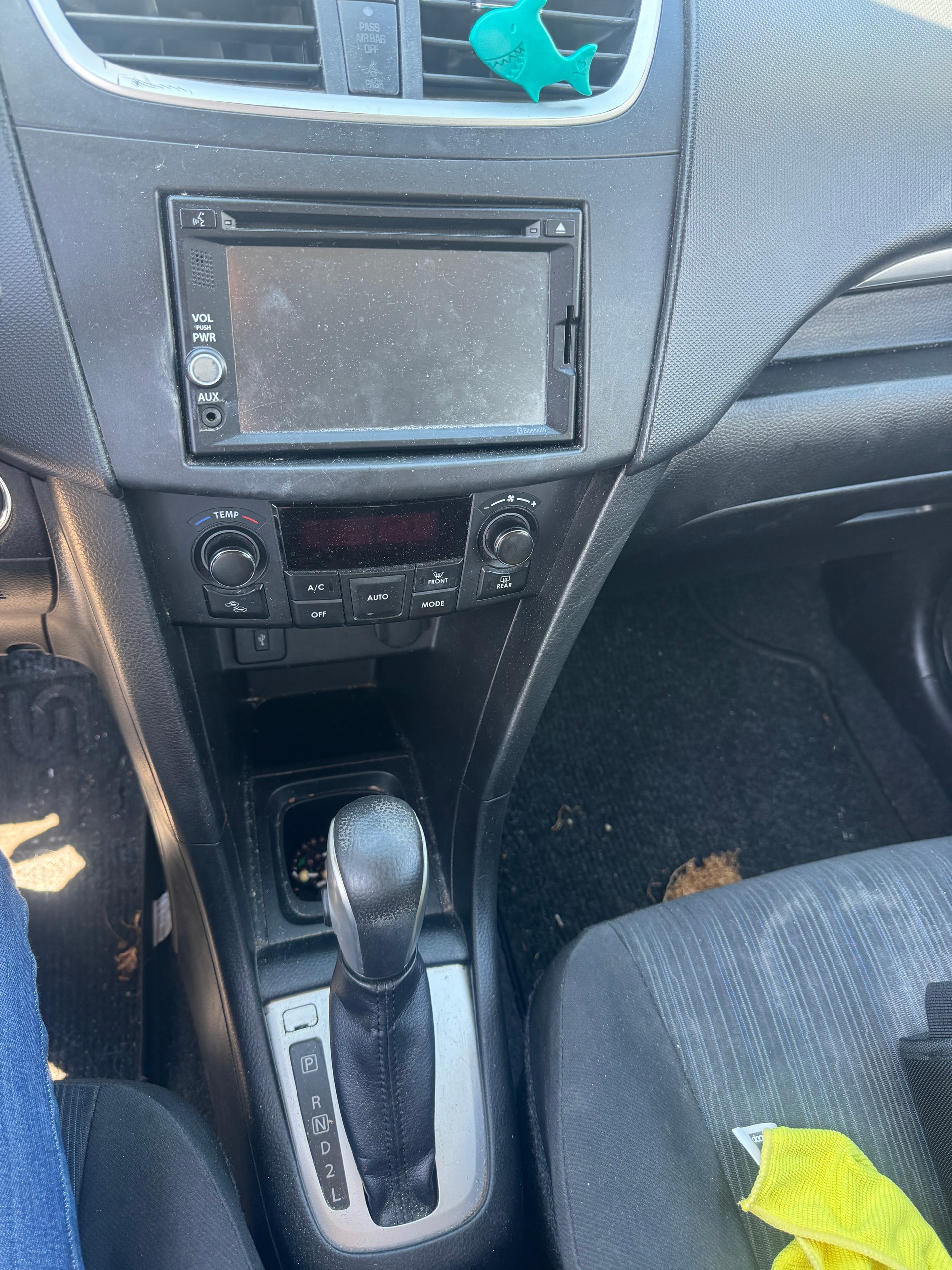 SUZUKI Swift 1.2i 16V GL Automatic-image-10
