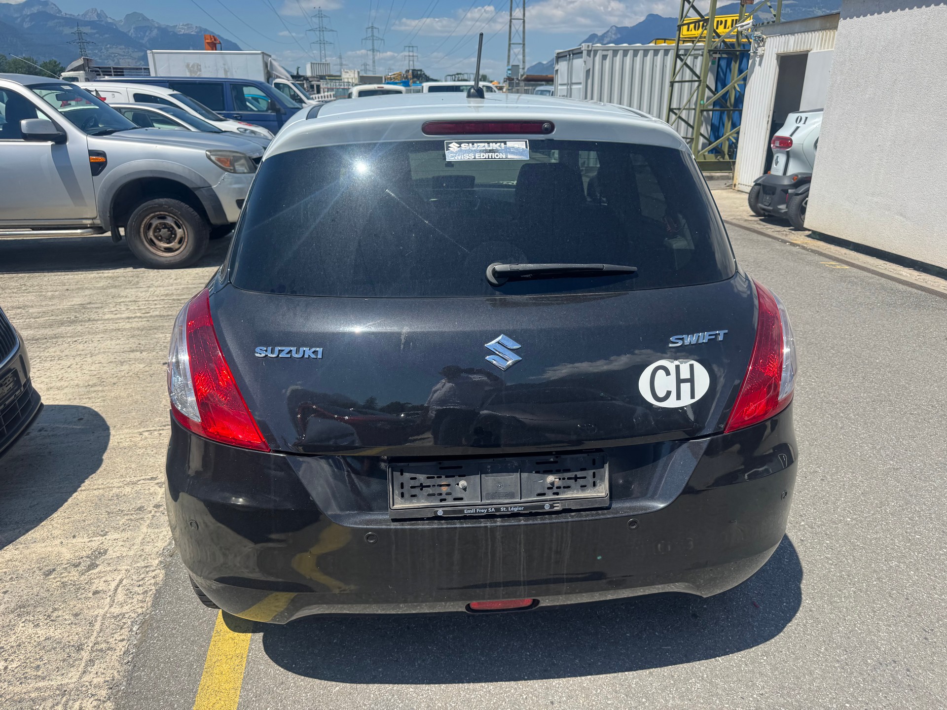 SUZUKI Swift 1.2i 16V GL Automatic-image-4