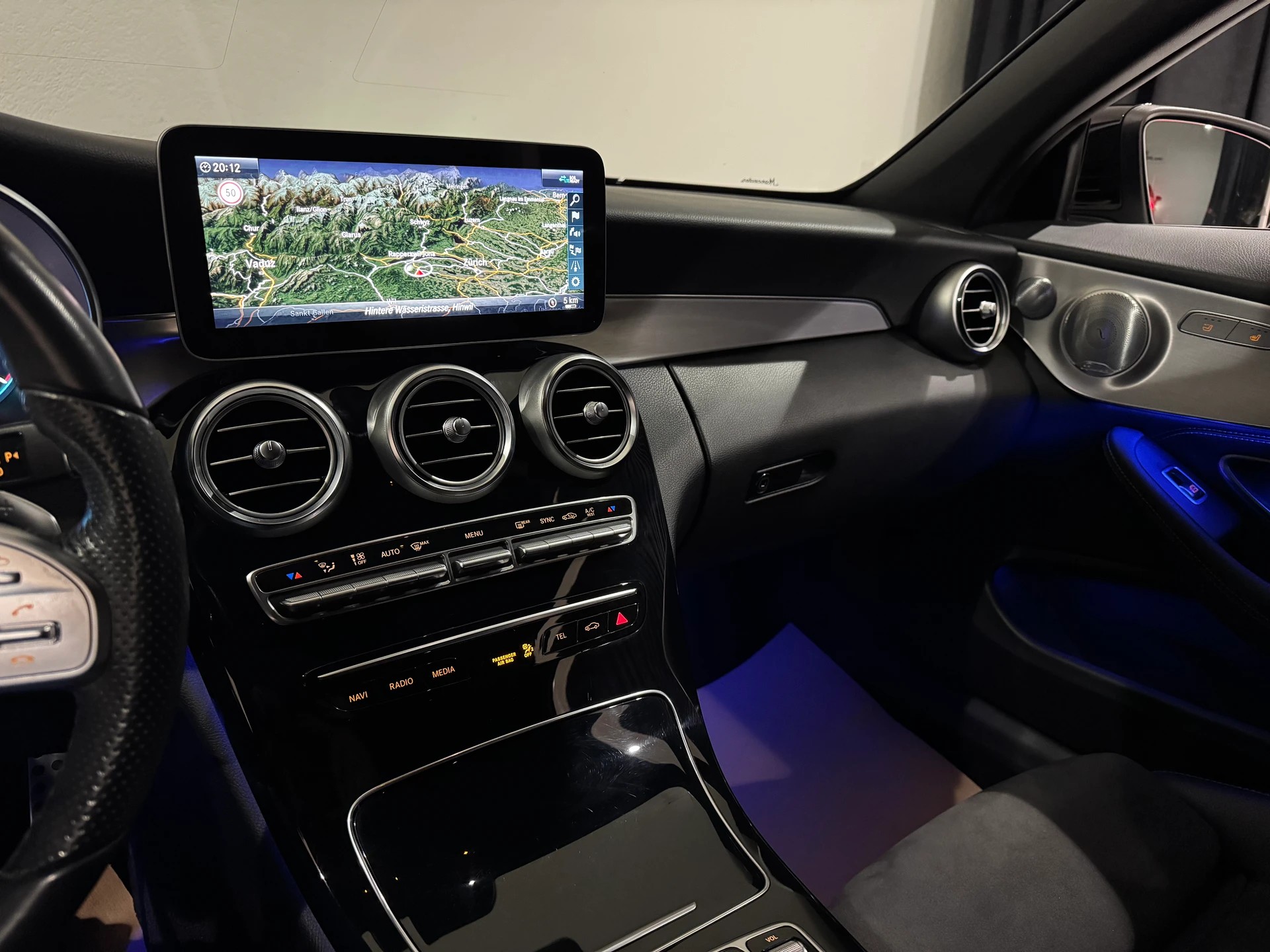 MERCEDES-BENZ MERCEDES-BENZ C 300 AMG Line Cabriolet 9G-Tronic | CH |-image-20