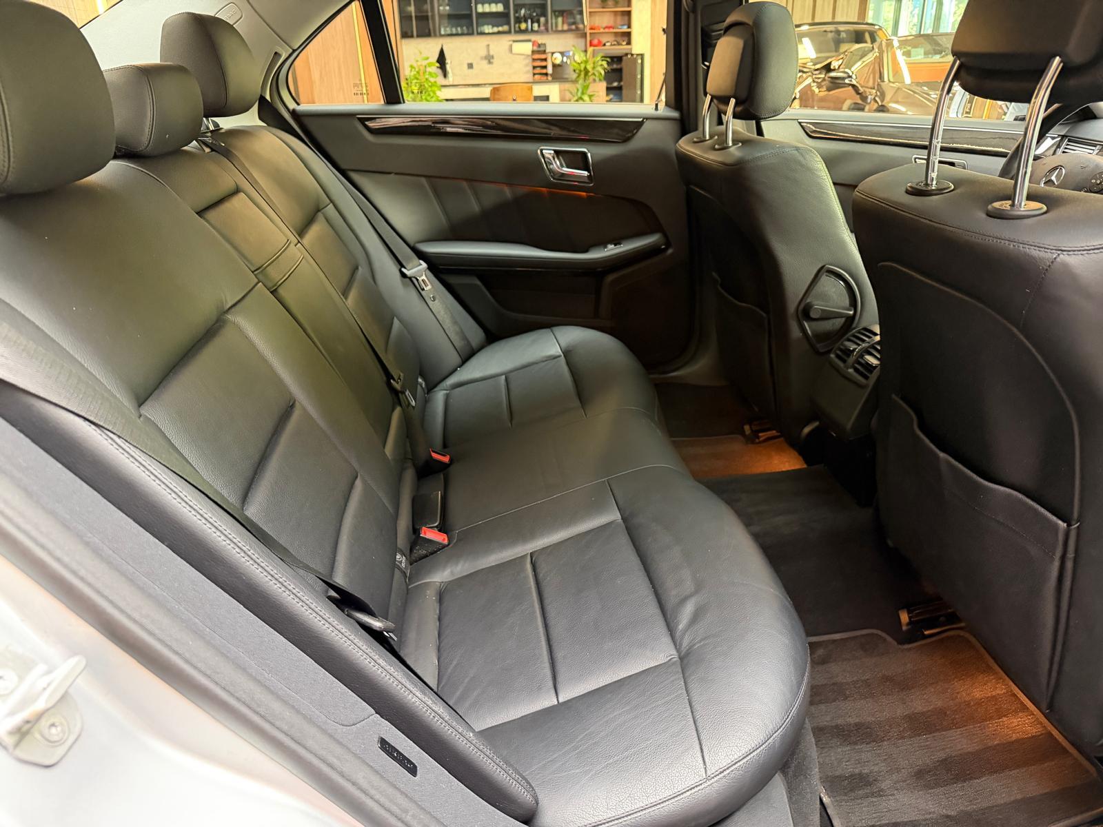 MERCEDES-BENZ E 250 CDI BlueEF-image-17