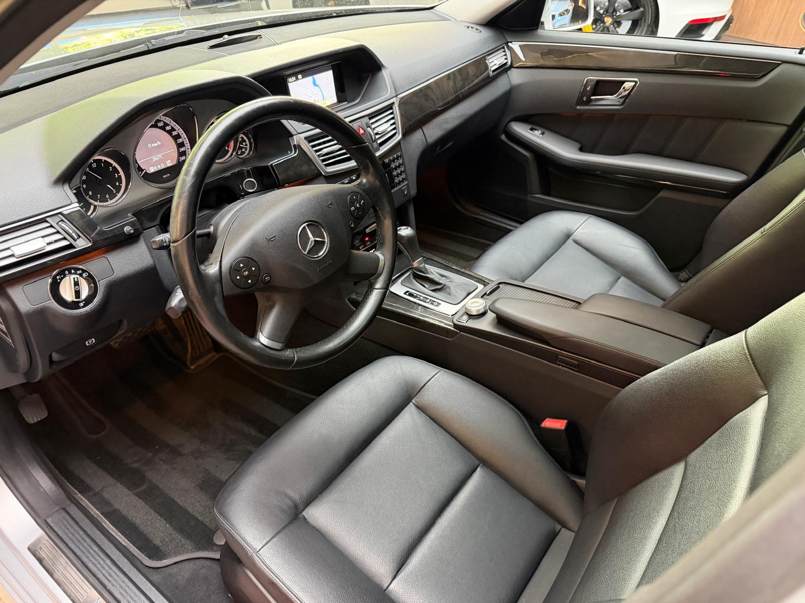 MERCEDES-BENZ E 250 CDI BlueEF-image-13