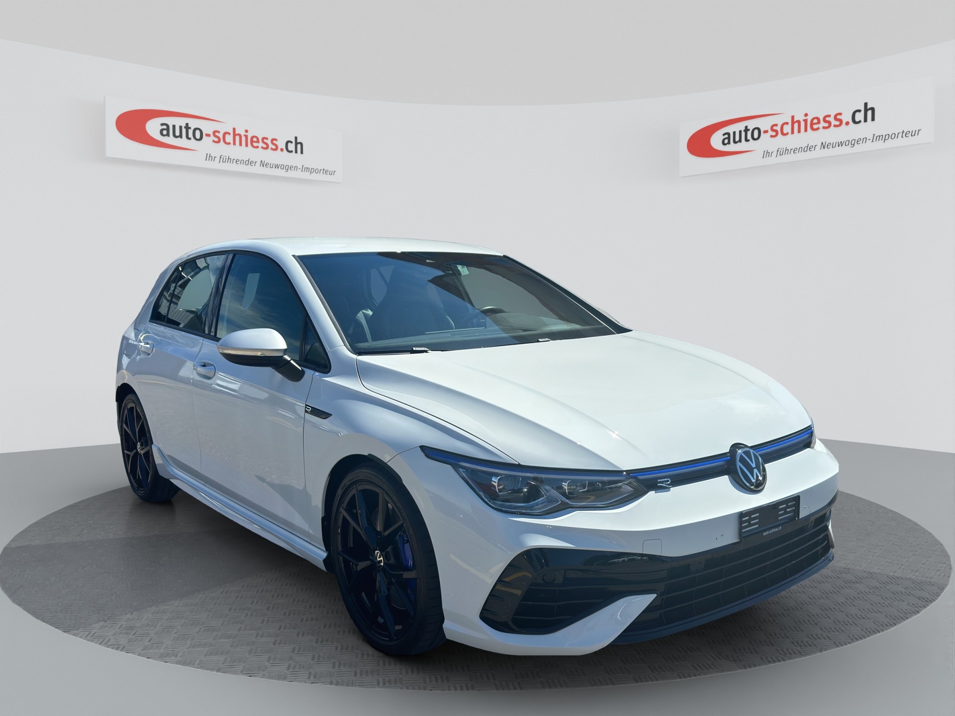 VW Golf 2.0 TSI R OPF DSG 4Motion-image-0