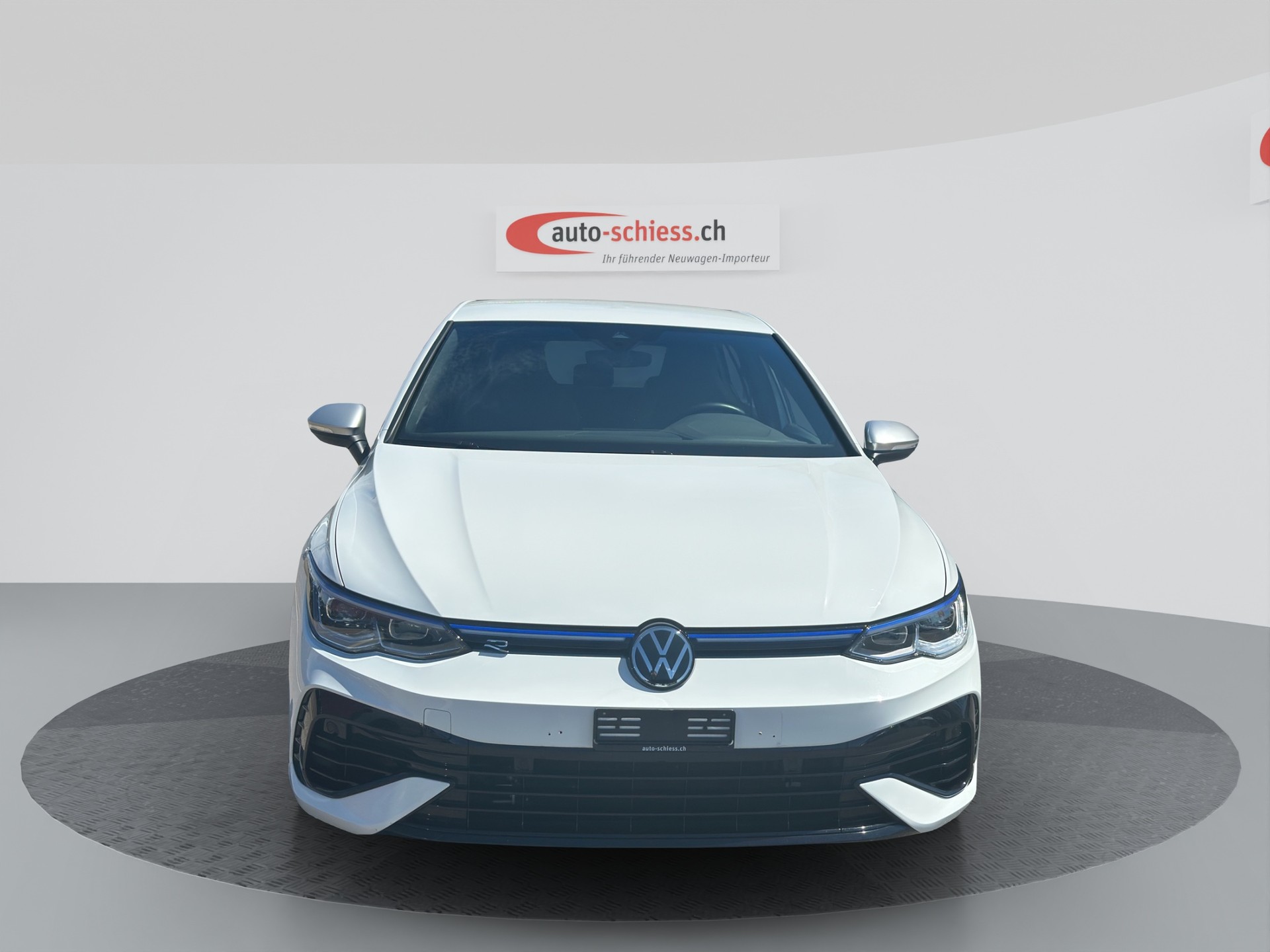 VW Golf 2.0 TSI R OPF DSG 4Motion-image-1