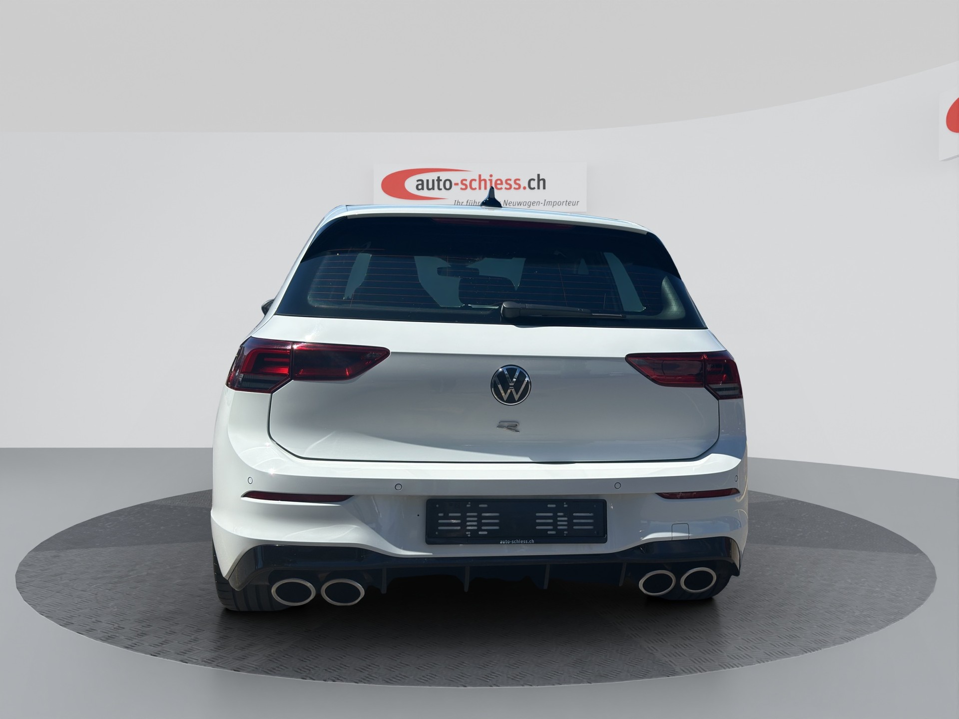 VW Golf 2.0 TSI R OPF DSG 4Motion-image-3