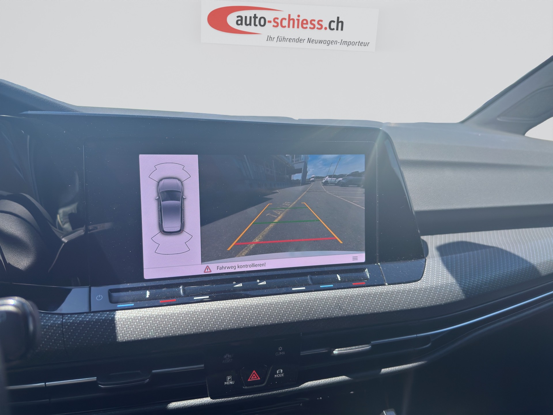 VW Golf 2.0 TSI R OPF DSG 4Motion-image-12