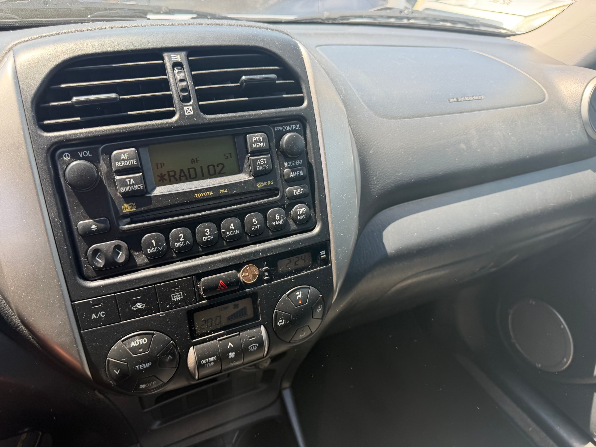 TOYOTA RAV-4 2.0 16V Linea Sol-image-7