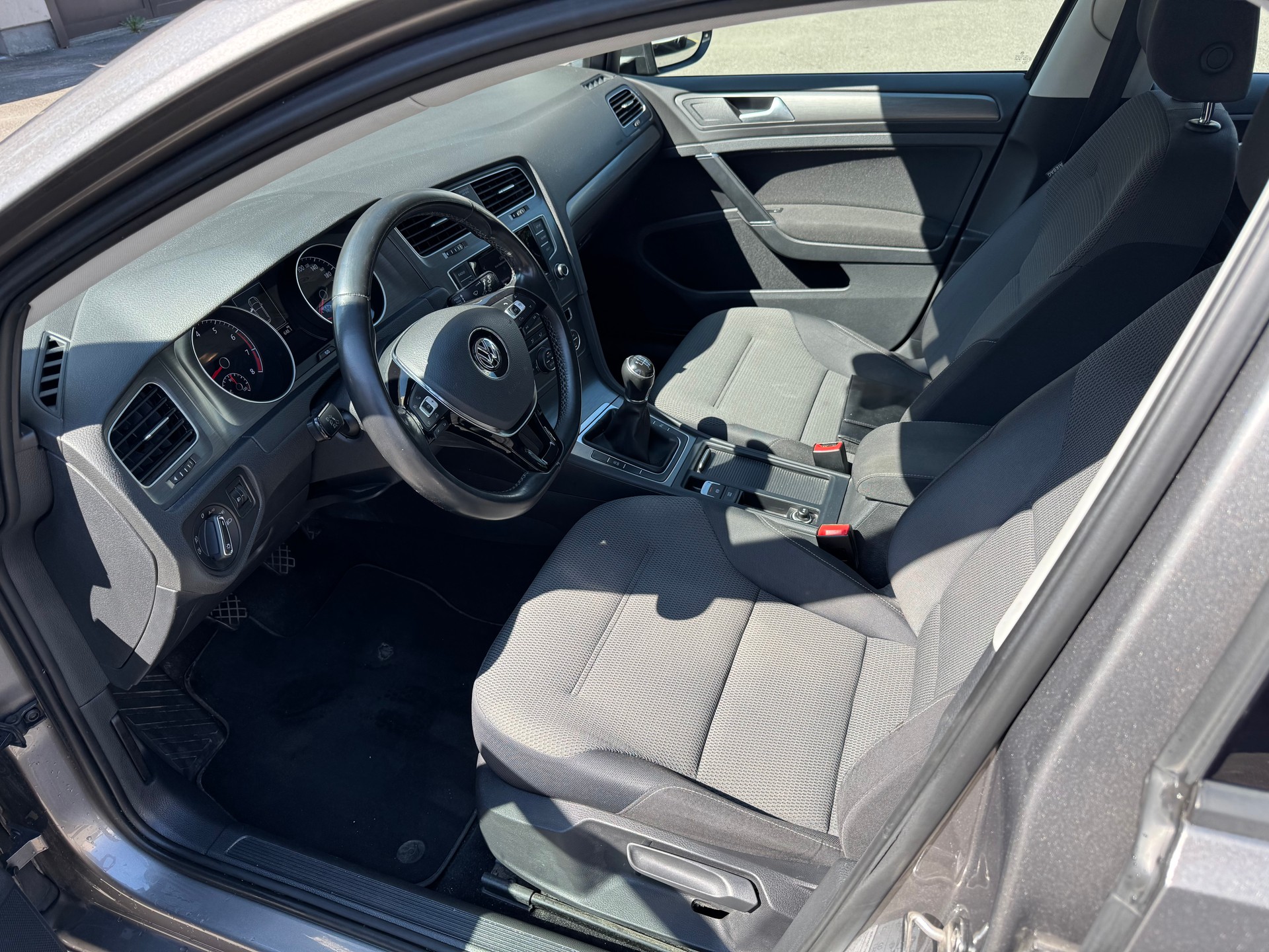 VW Golf 1.2 TSI Comfortline-image-8