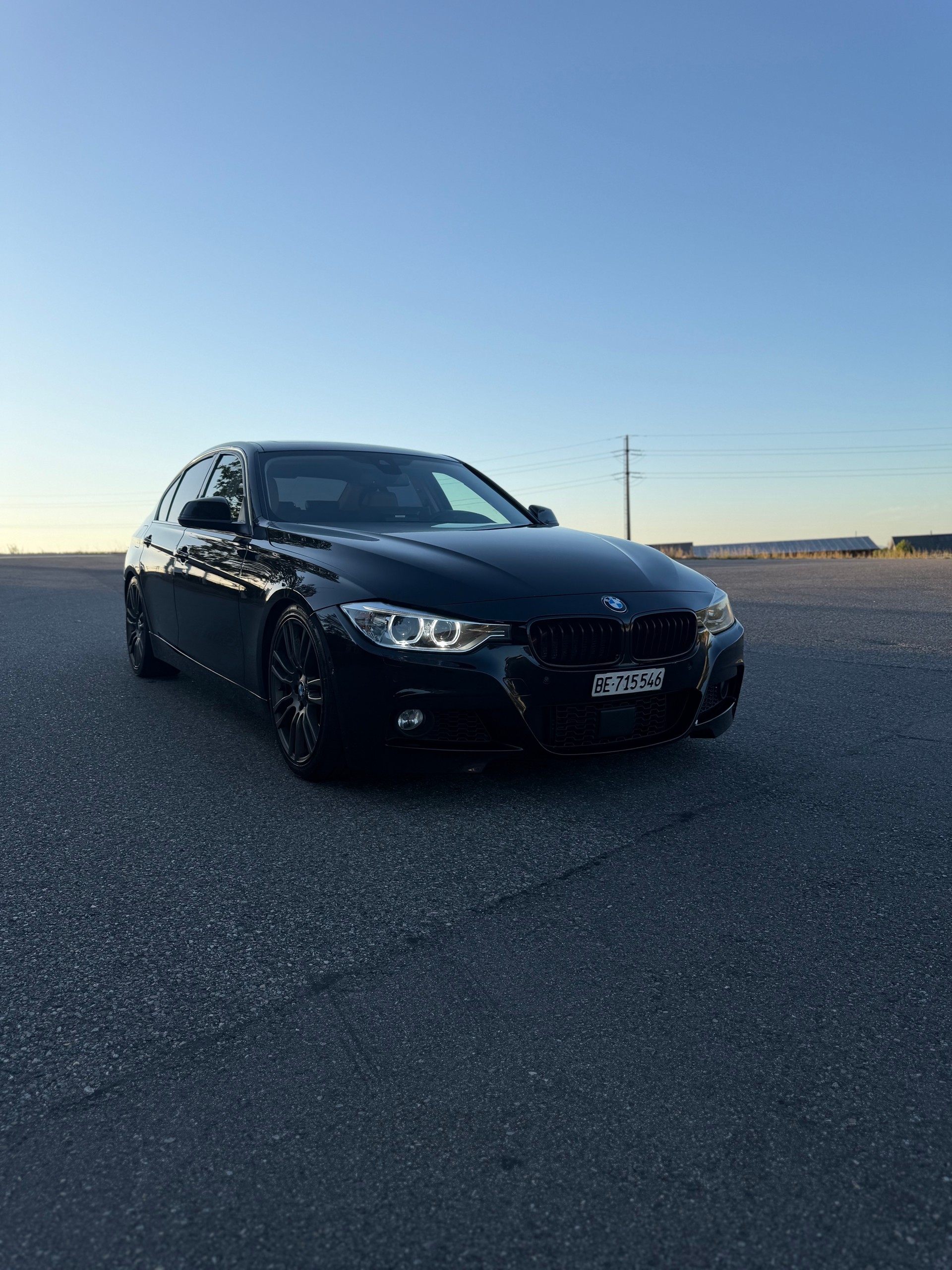 BMW 335i Luxury Line Steptronic-image-1
