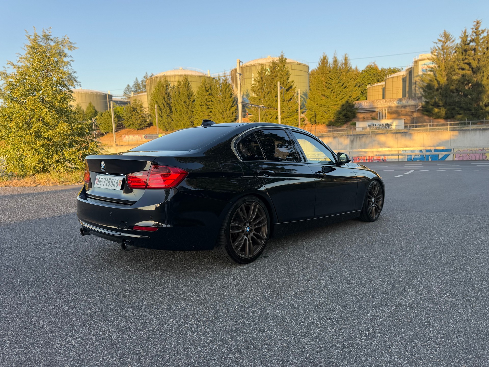 BMW 335i Luxury Line Steptronic-image-7