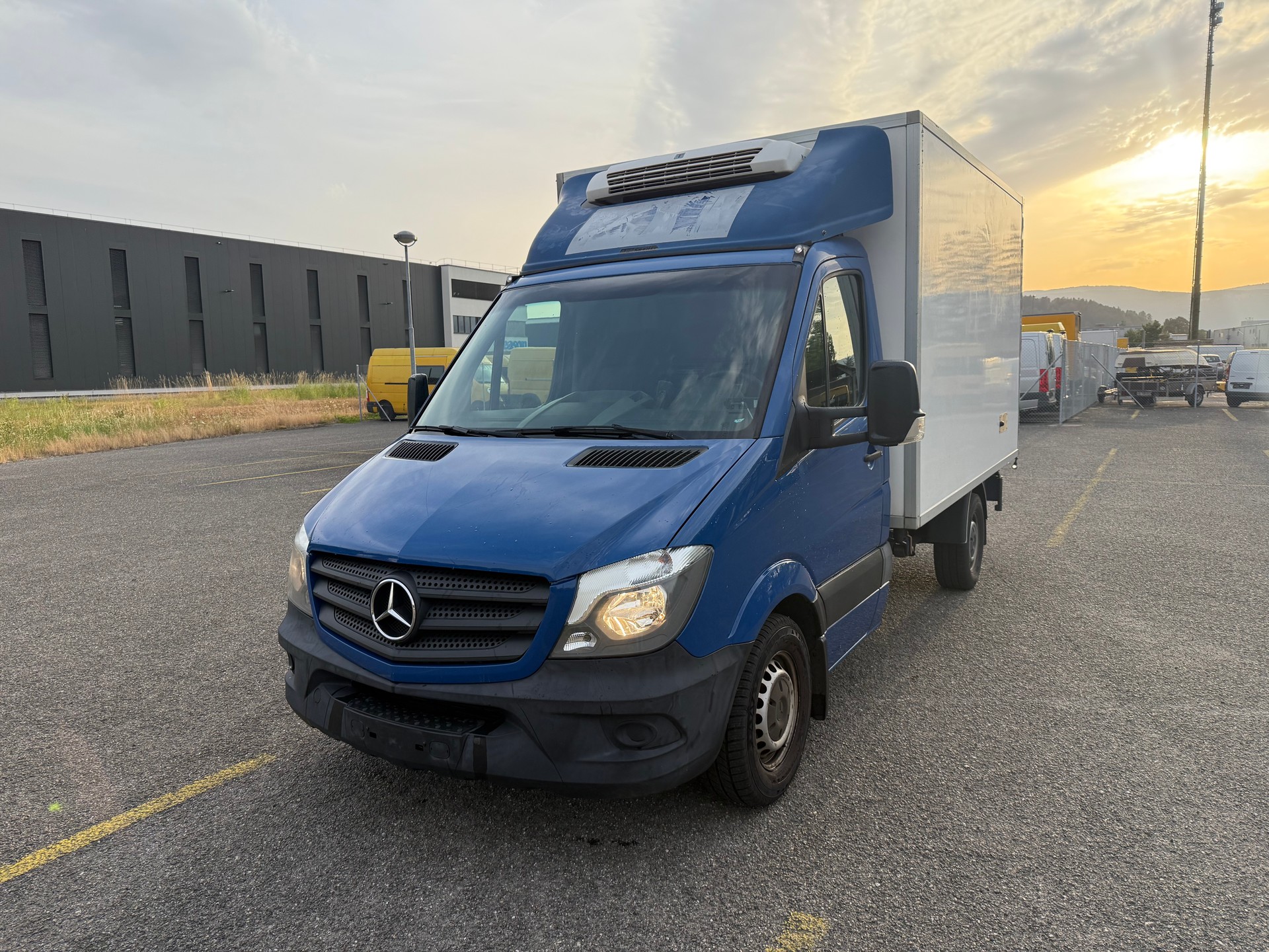 MERCEDES-BENZ Sprinter 316 CDI Standard 7G-Tronic Kühlwagen -32-image-0