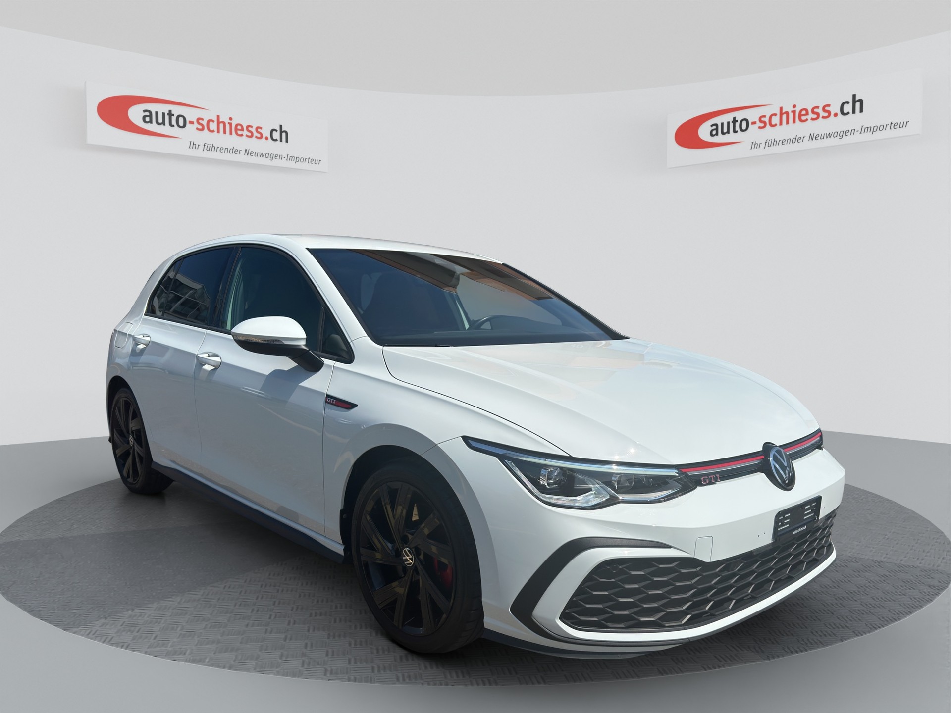 VW Golf GTI VIII LIM. 2.0 TSI DSG-image-0
