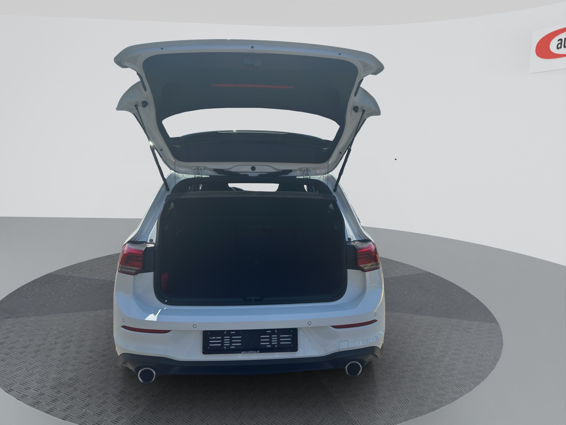 VW Golf GTI VIII LIM. 2.0 TSI DSG-image-4