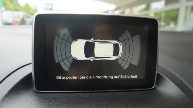 MAZDA 3 2.0 16V Revolution-image-12