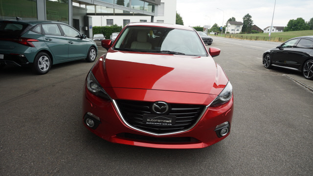 MAZDA 3 2.0 16V Revolution-showroom-element-1