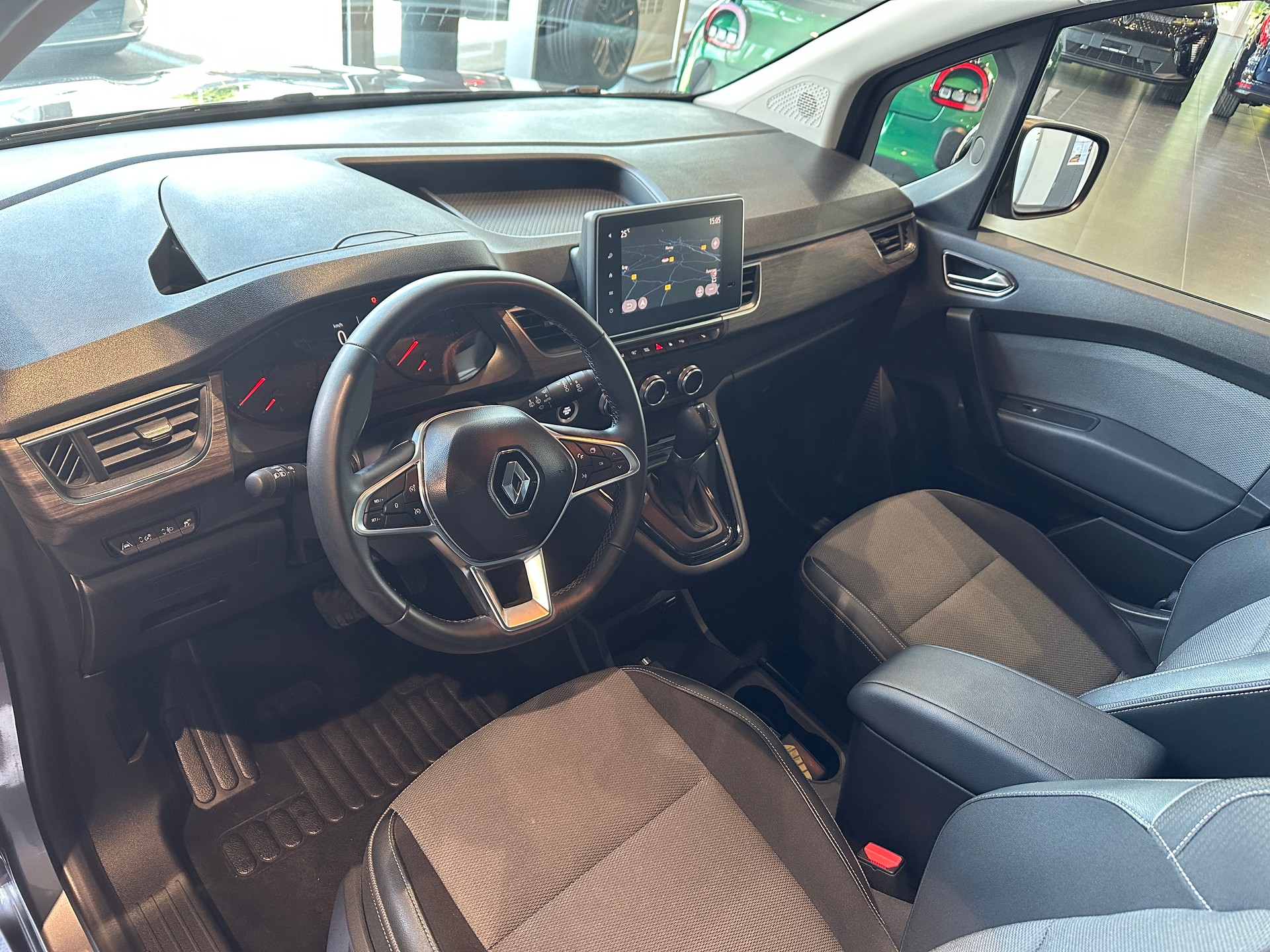 RENAULT Kangoo 1.3 TCe 130 PF Techno-image-8