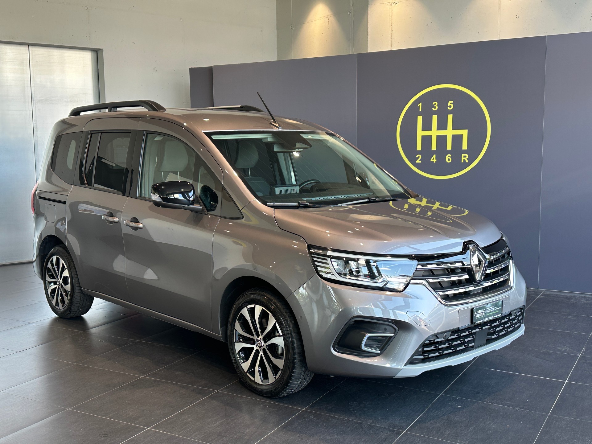 RENAULT Kangoo 1.3 TCe 130 PF Techno-image-0